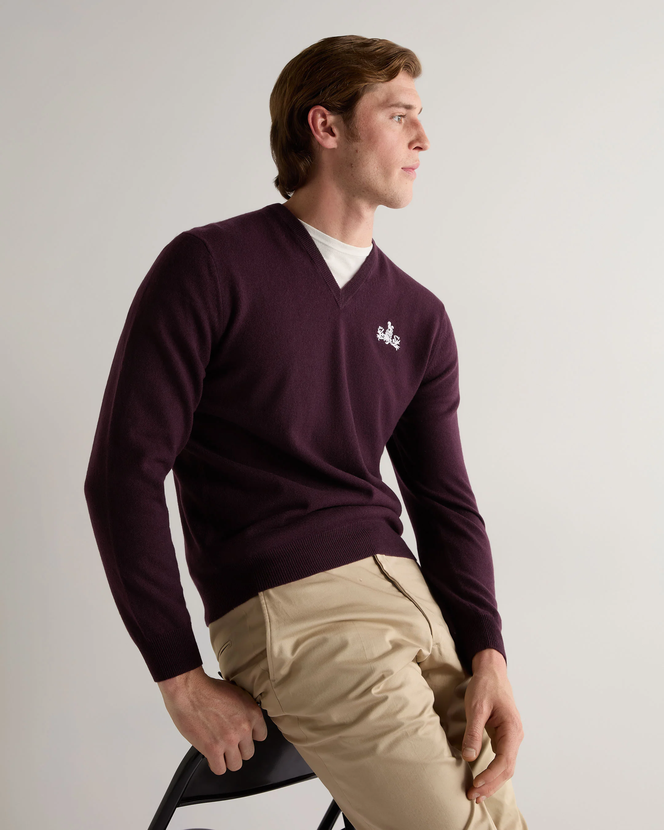 007 Logo V Neck Cashmere Jumper Plum Purple - Image 4