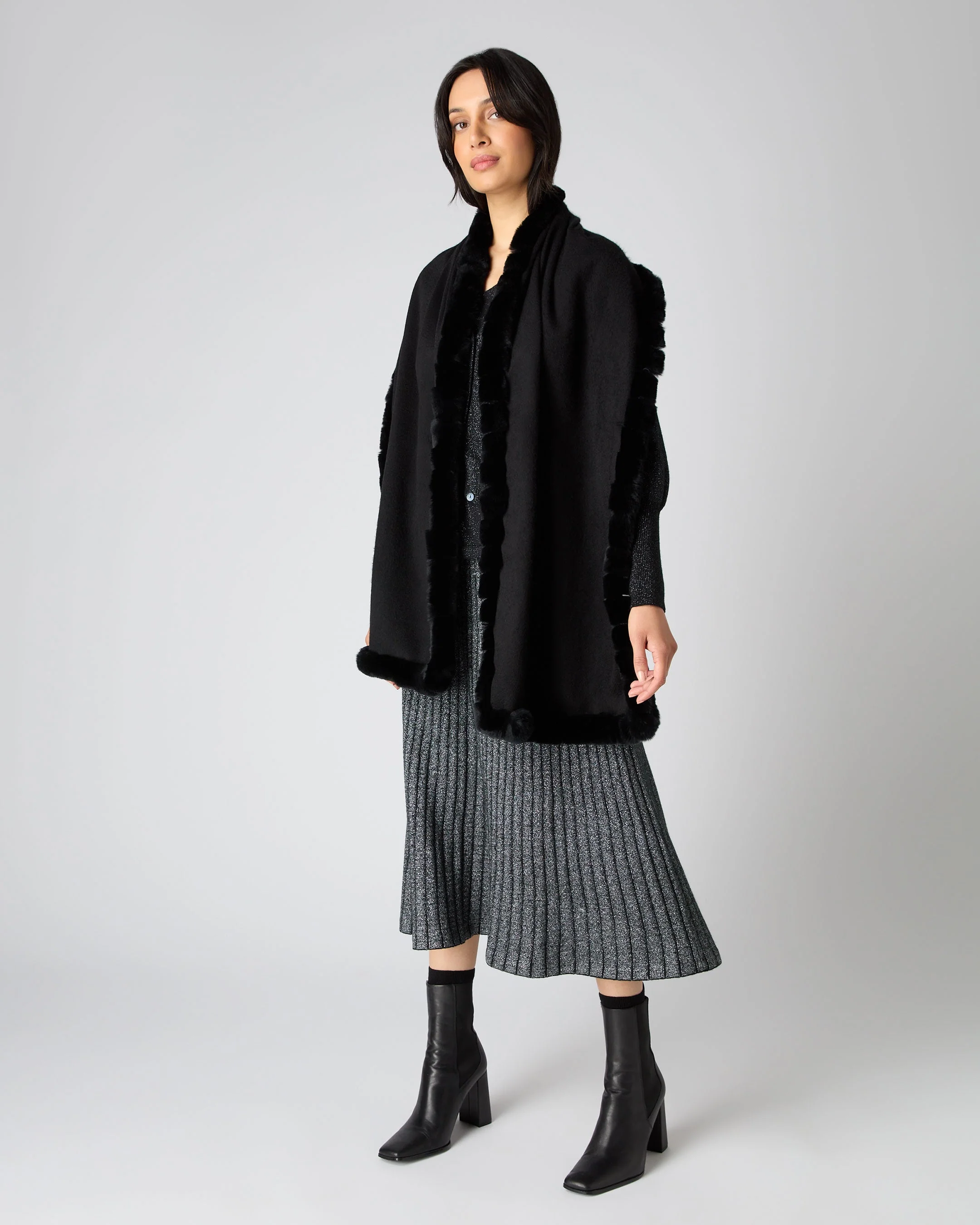 Women's Meribel Woven Fur Trim Scarf Black - Image 3