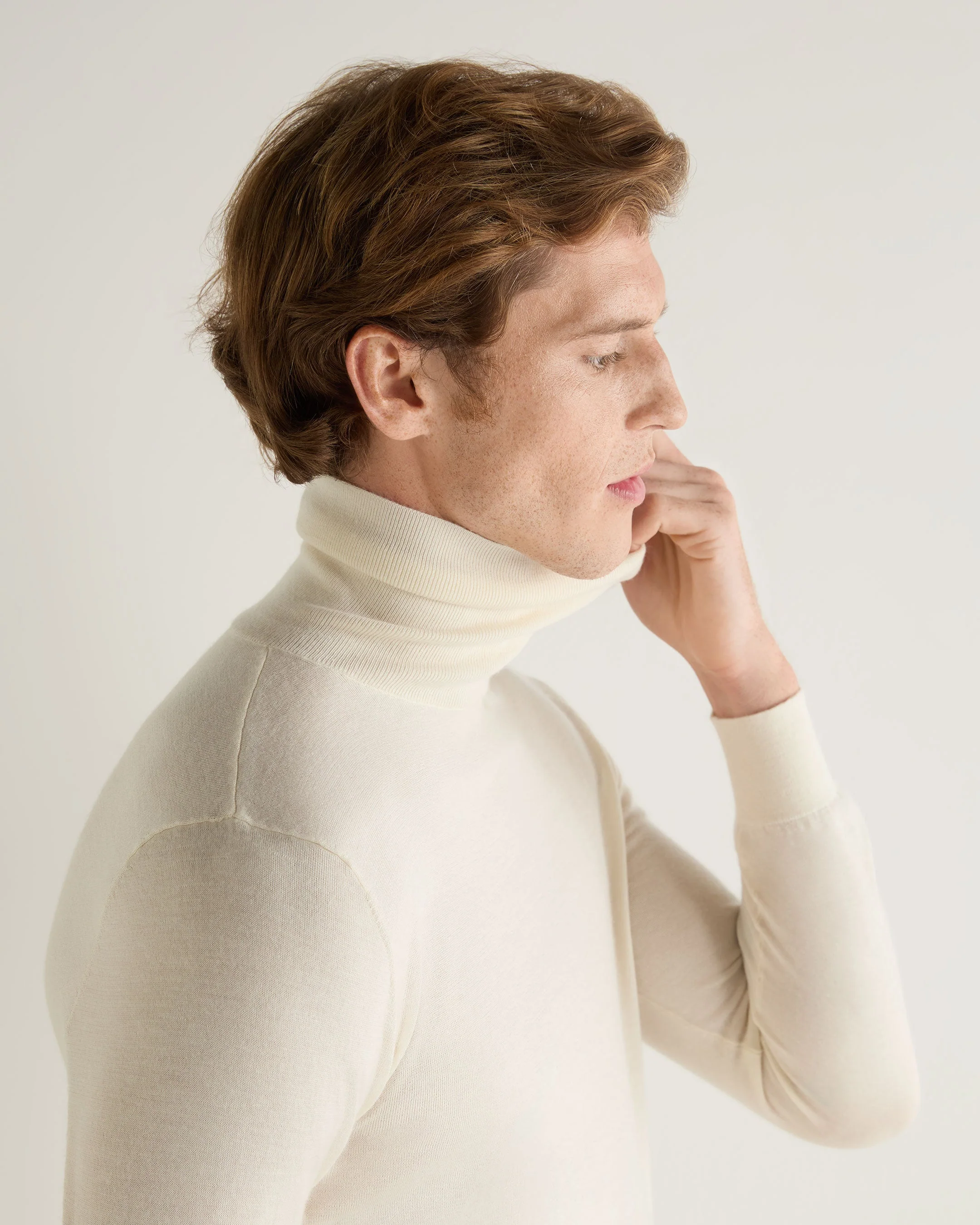 Men's Pimlico Fine Gauge Cashmere Turtle Neck Sweater New Ivory White - Image 5