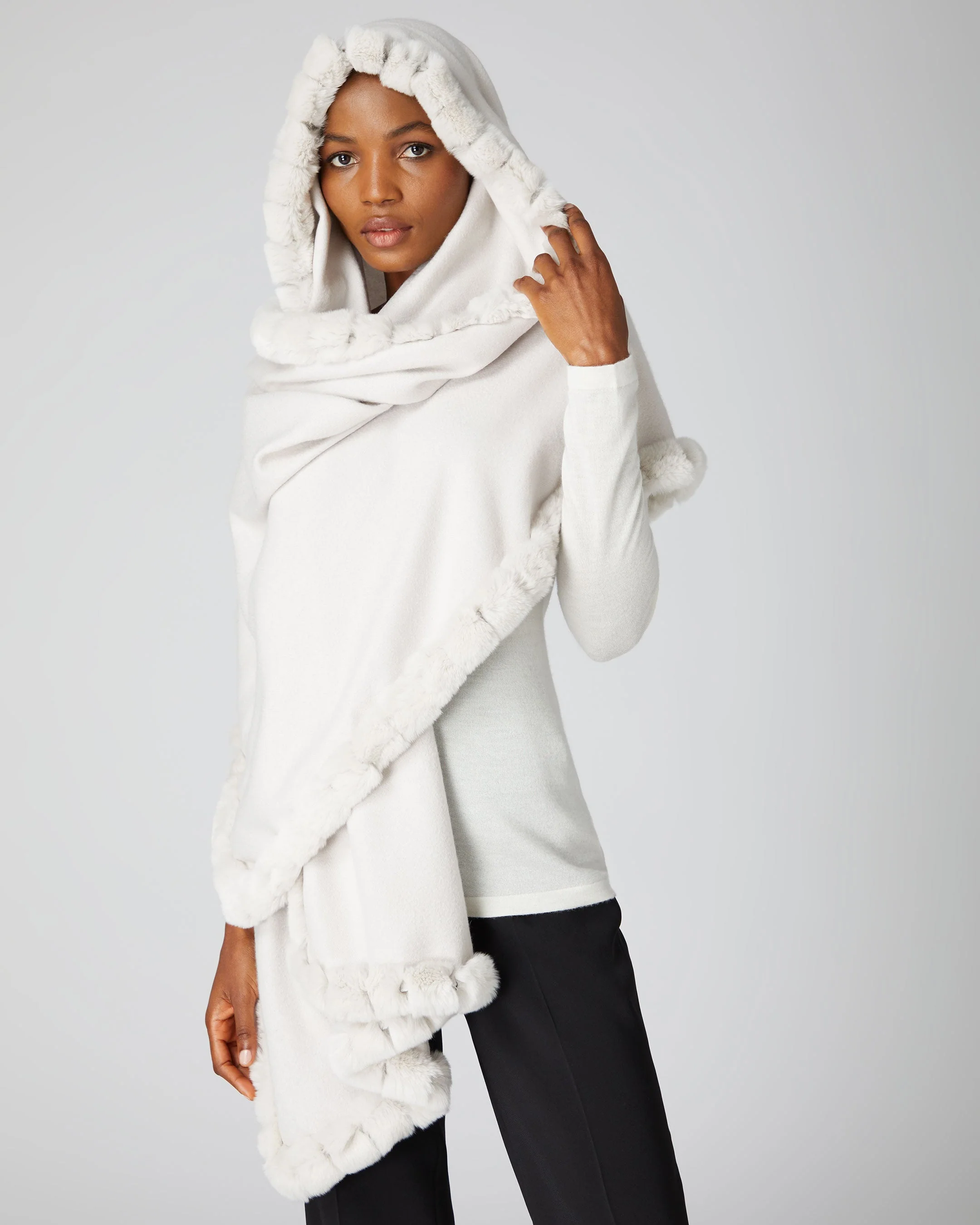 Women's Meribel Woven Fur Trim Cashmere Shawl Snow Grey - Image 2