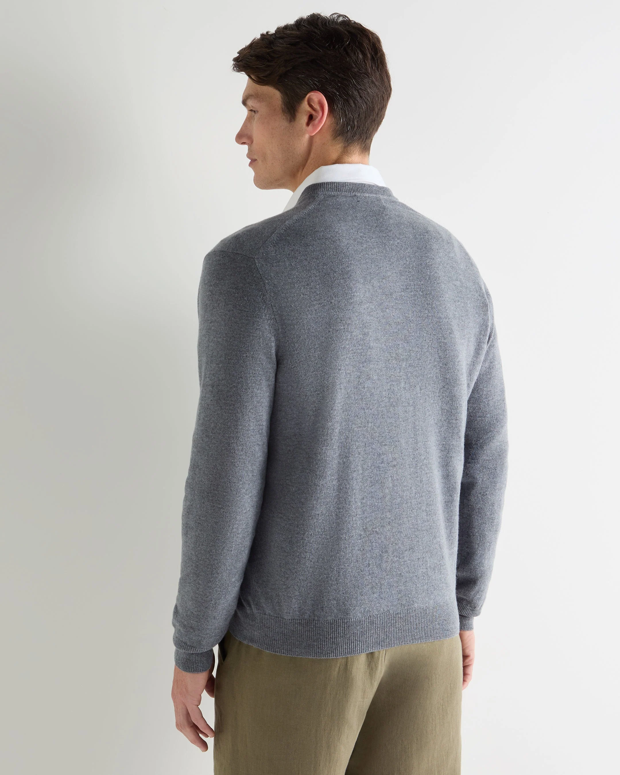 Men's Burlington V Neck Cashmere Sweater Ash Grey - Image 4