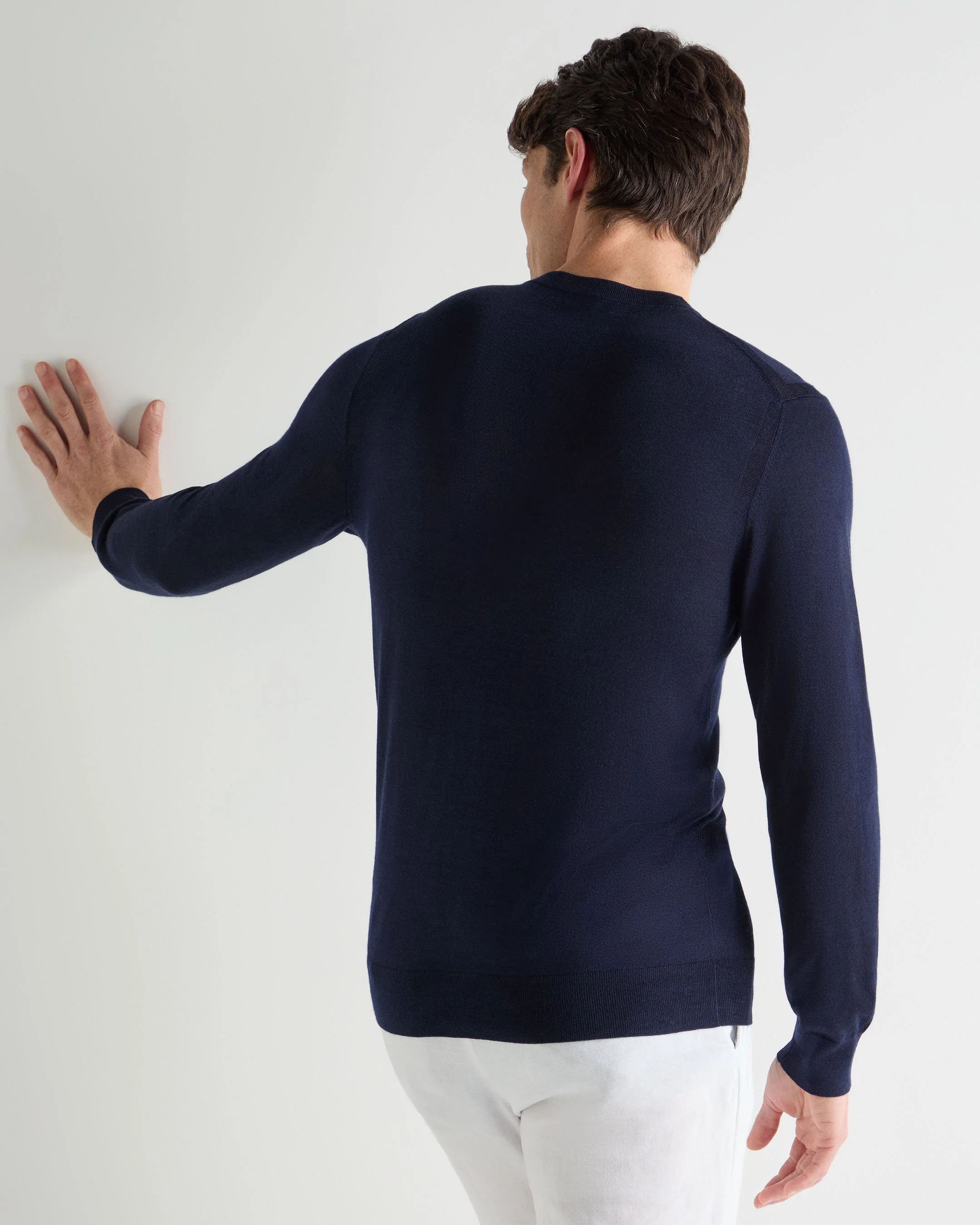 Men's Covent Fine Gauge Cashmere Round Neck Sweater Summer Navy Blue - Image 4