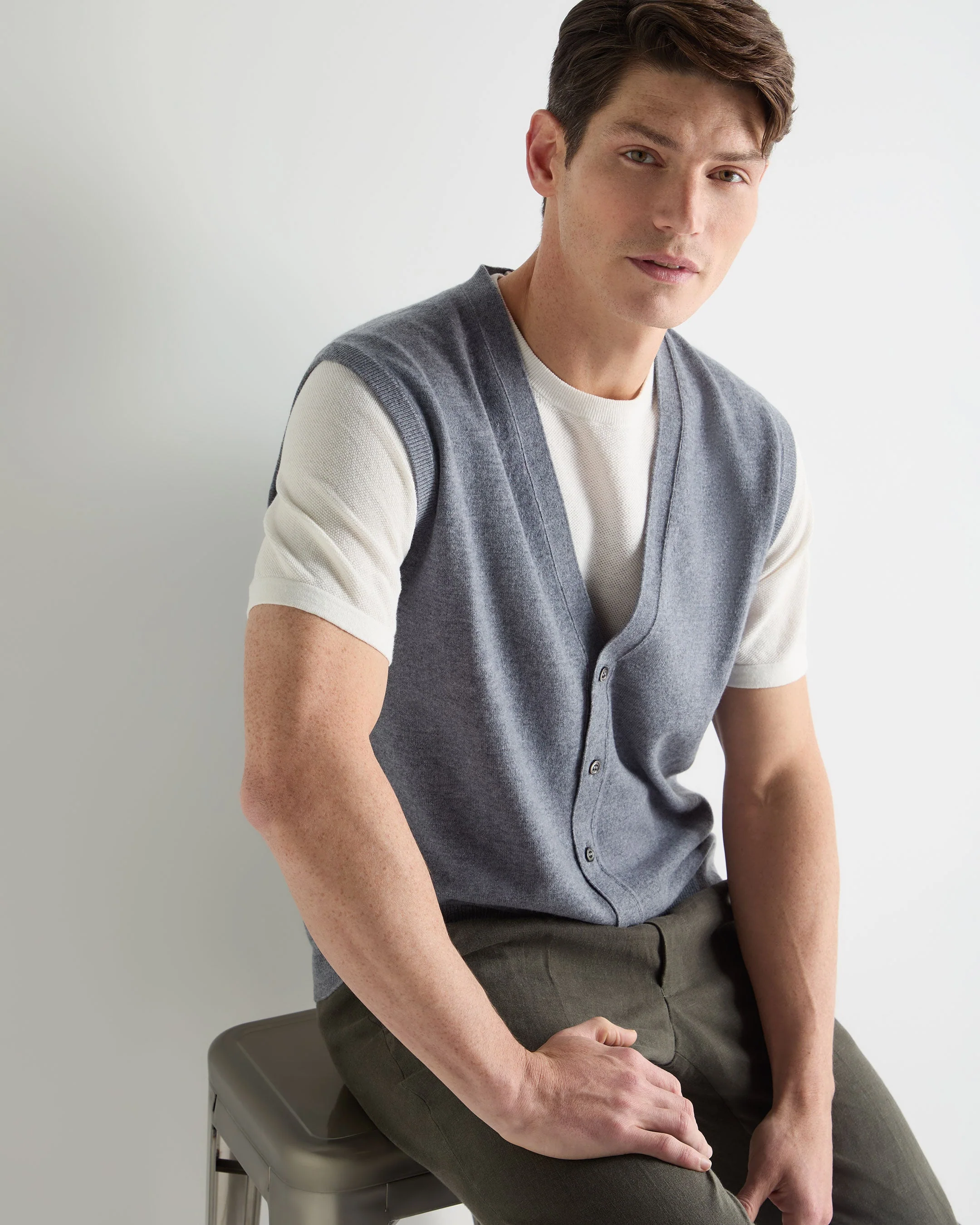 Men's Sleeveless Cashmere Tank Top Ash Grey - Image 5