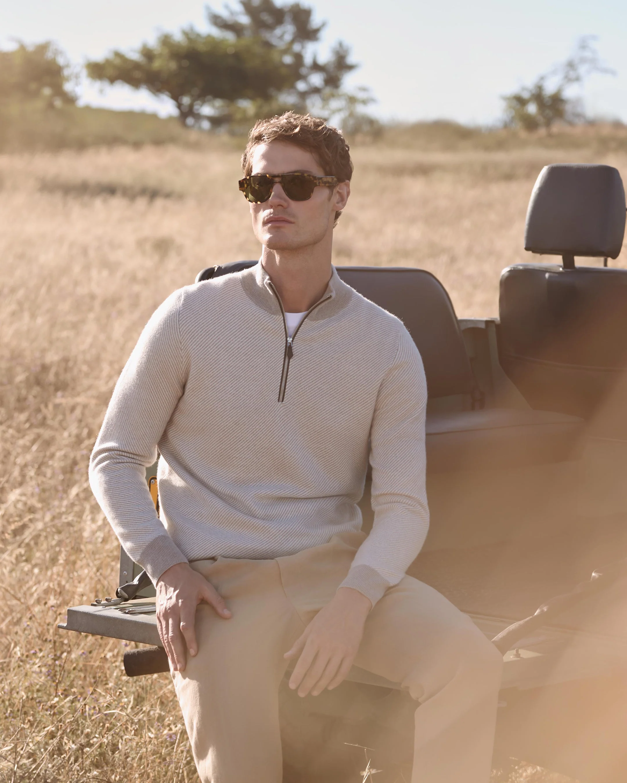 Men's Temple Jacquard Half Zip Cashmere Sweater Oat Grey - Image 7