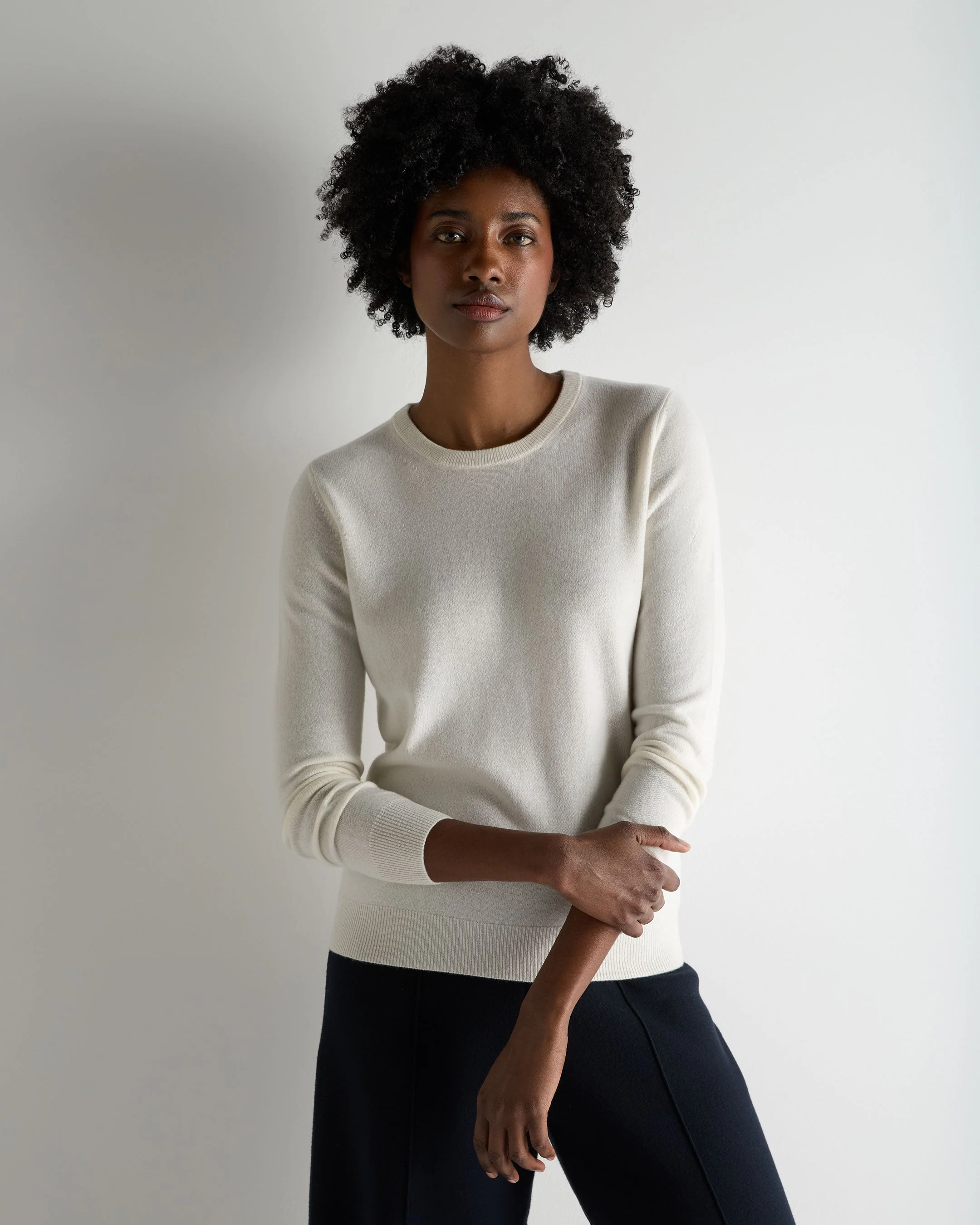 Women's Evie Classic Round Neck Cashmere Sweater New Ivory White