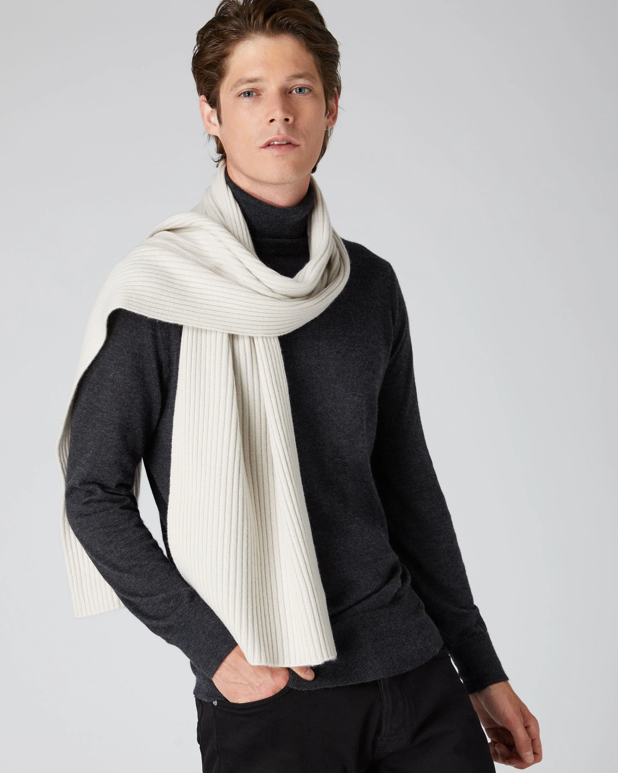 Unisex Short Ribbed Cashmere Scarf Snow Grey - Image 5