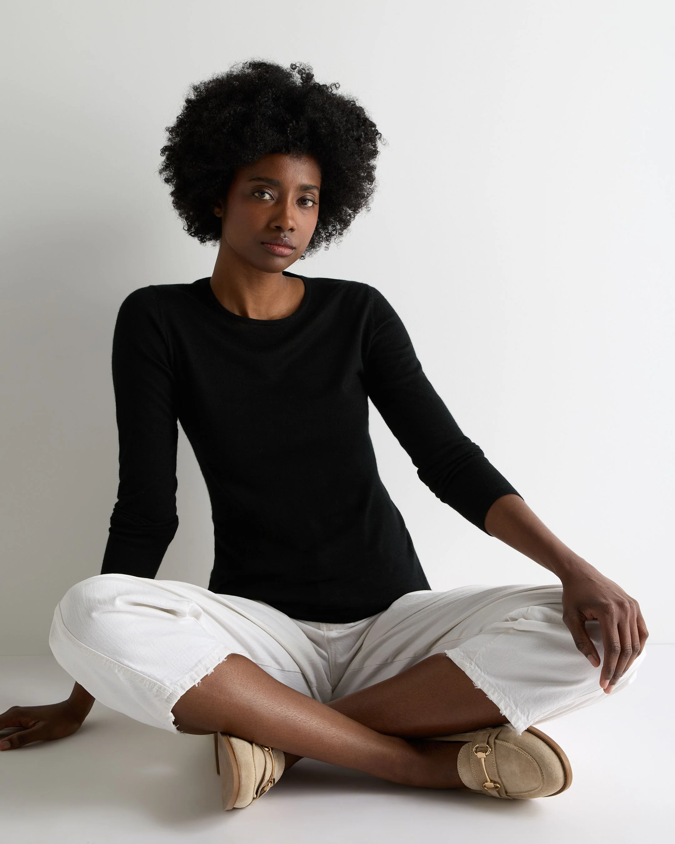 Women's Eden Superfine Cashmere Round Neck Top Black