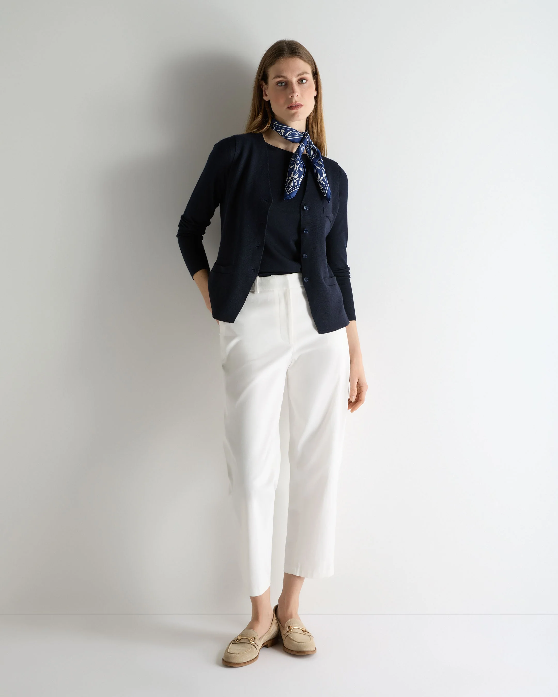 Women's Eden Superfine Cashmere Round Neck Top Navy Blue - Image 3