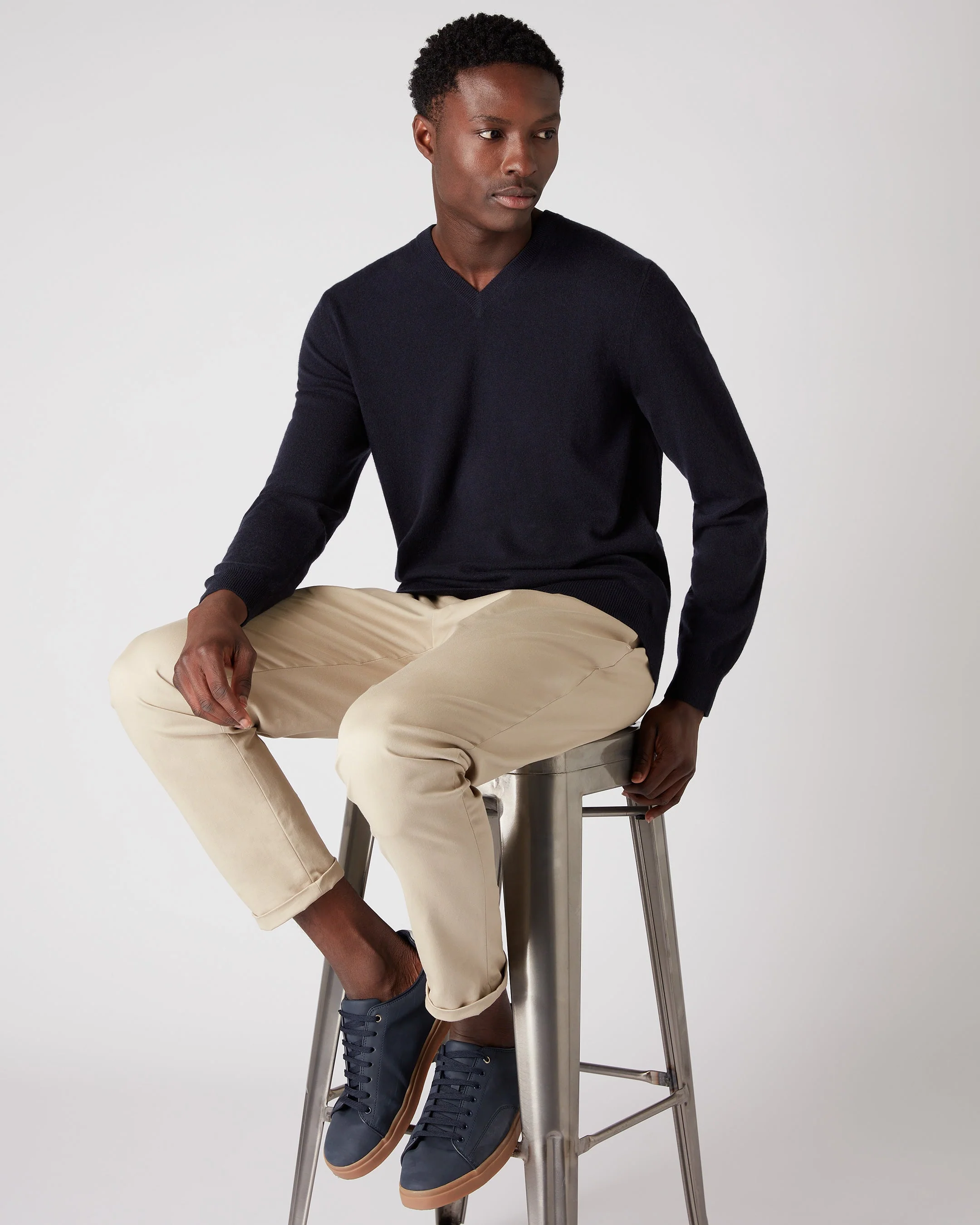 Men's Burlington V Neck Cashmere Sweater Navy Blue - Image 5