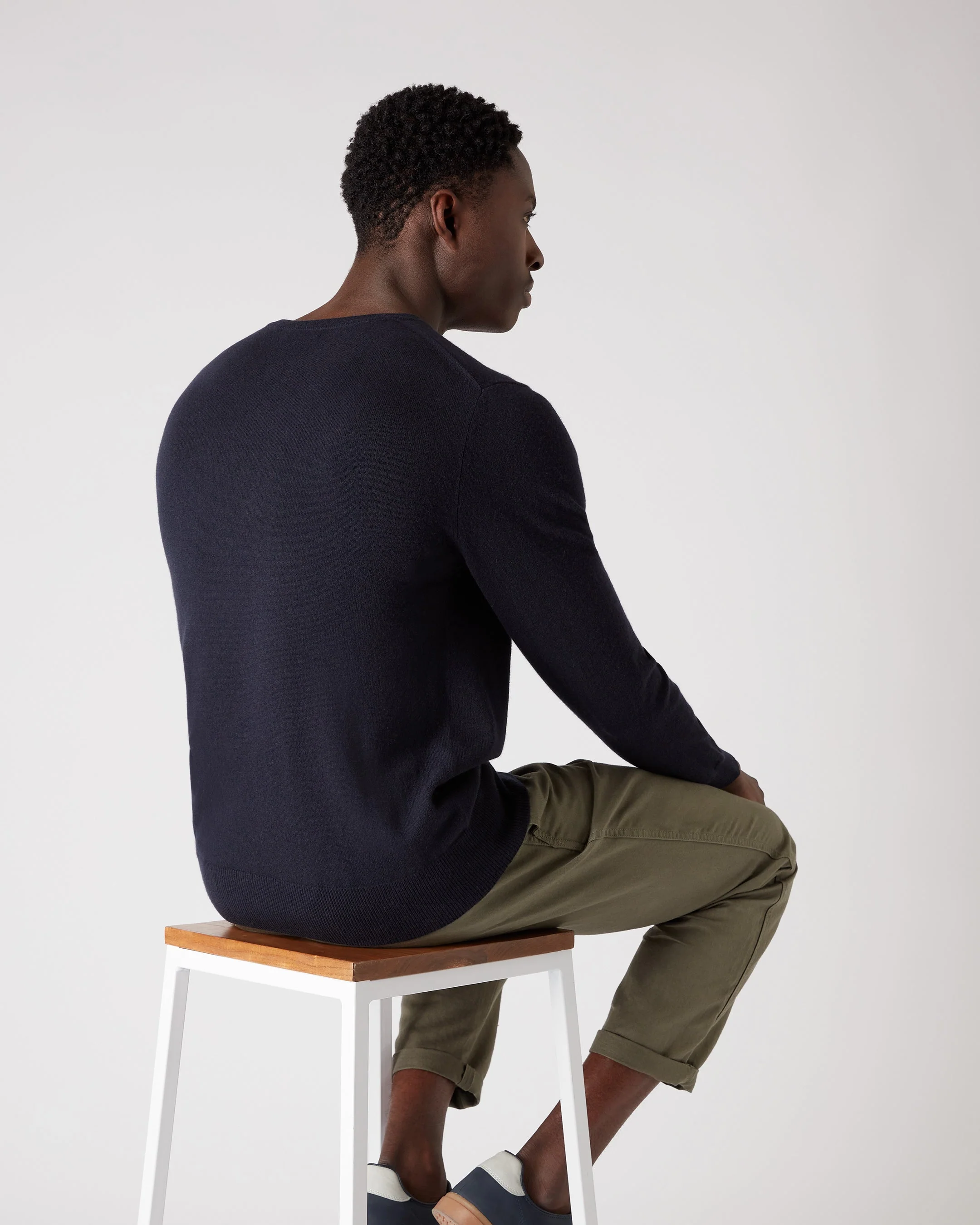 Men's Oxford Round Neck Cashmere Sweater Navy Blue - Image 4
