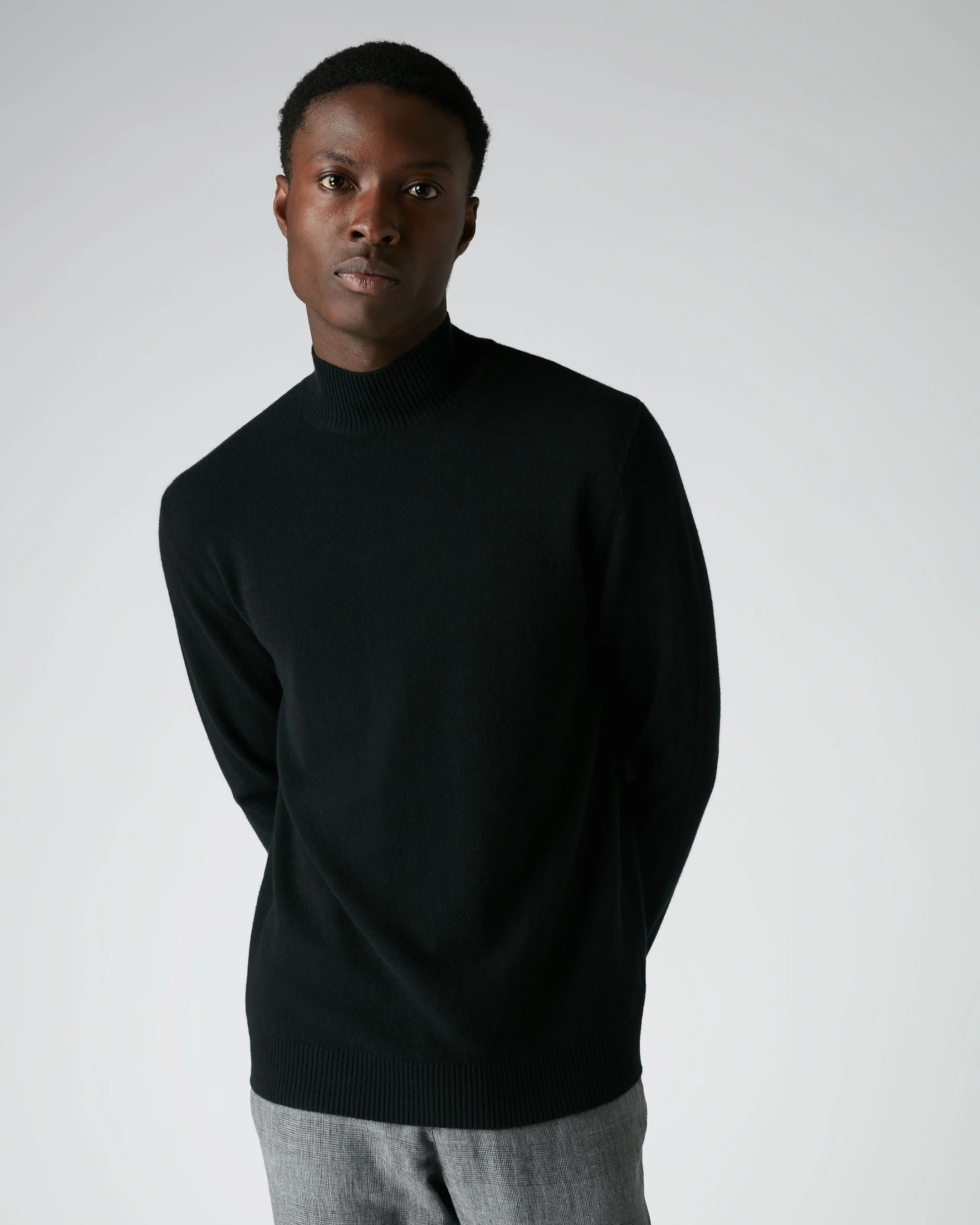 Men's Mayfair Turtle Neck Cashmere Sweater Black - Image 5