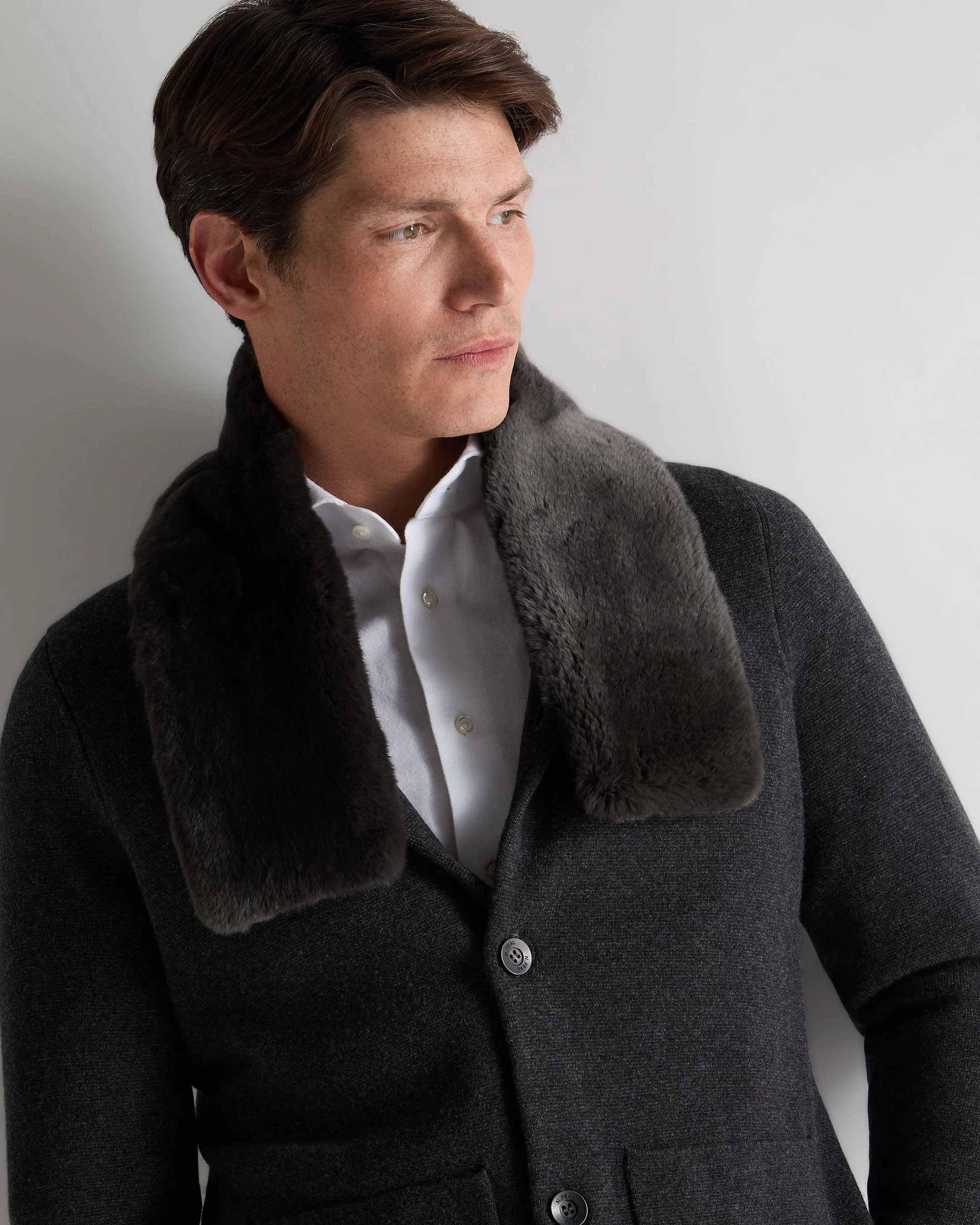 Unisex Fur Neckwarmer Arabica Khaki Green - Image 4