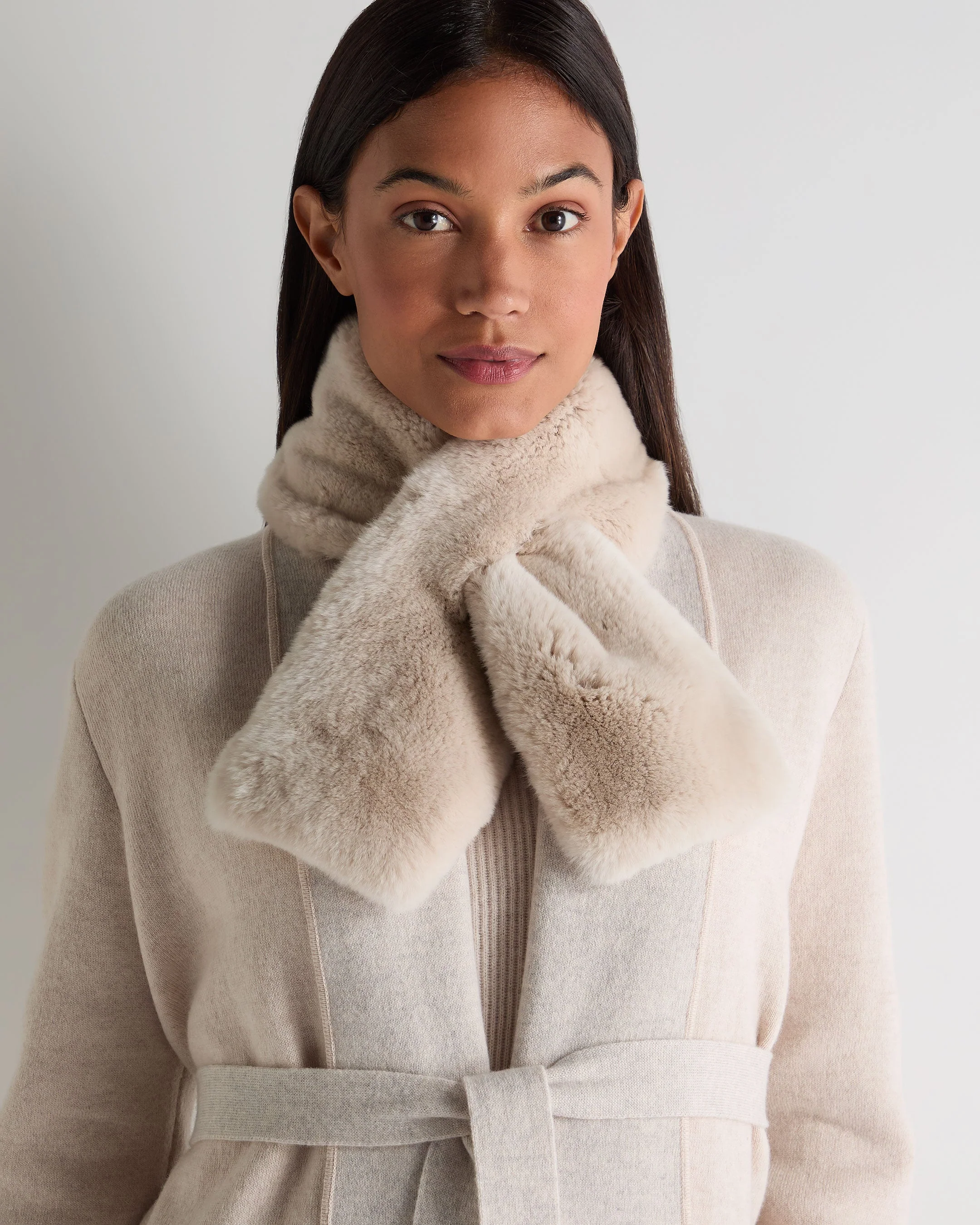 Unisex Fur Neckwarmer Snow Grey - Image 3