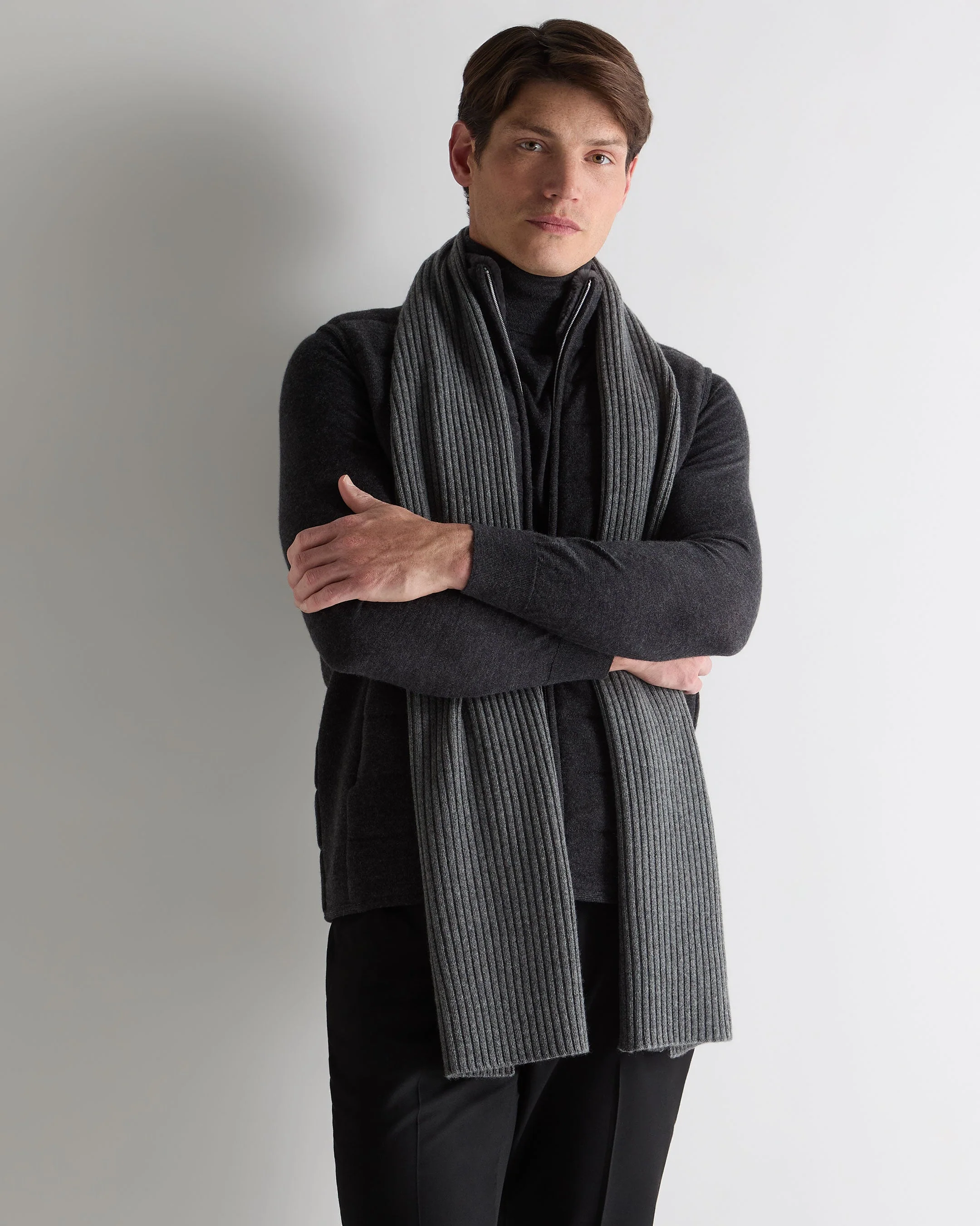 Unisex Short Ribbed Cashmere Scarf Elephant Grey - Image 4