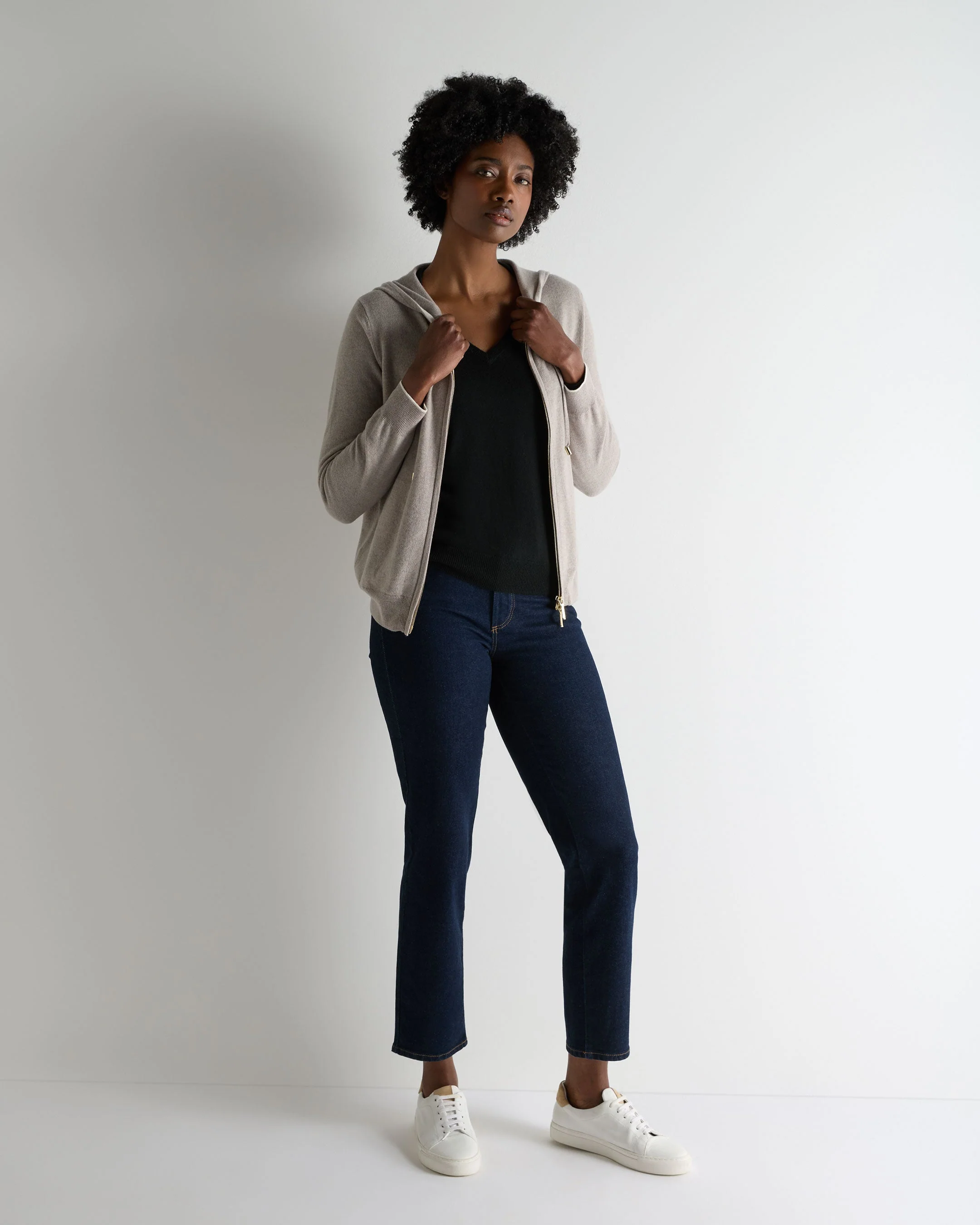 Women's Phoebe V Neck Cashmere Sweater Black - Image 3