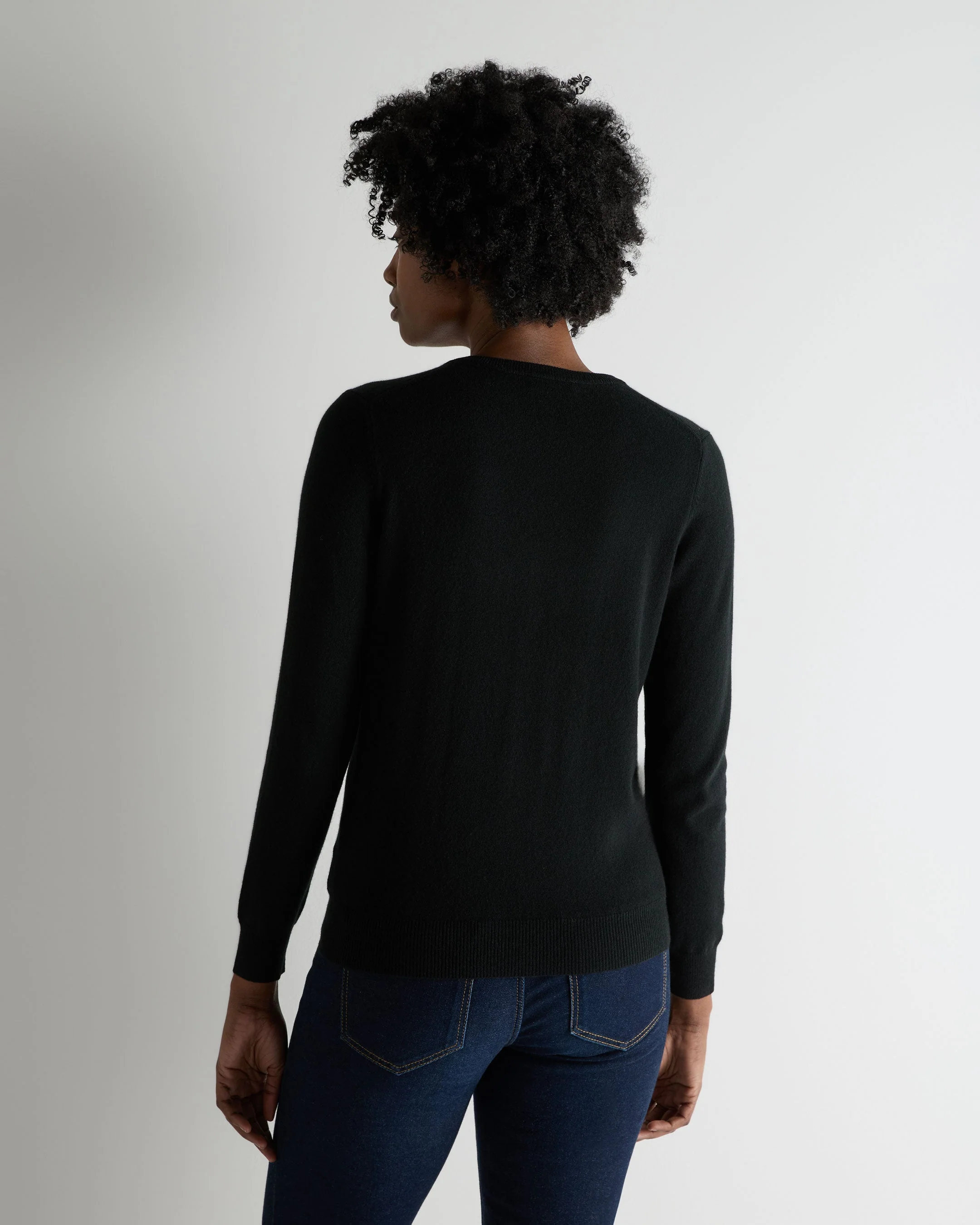 Women's Phoebe V Neck Cashmere Sweater Black - Image 4