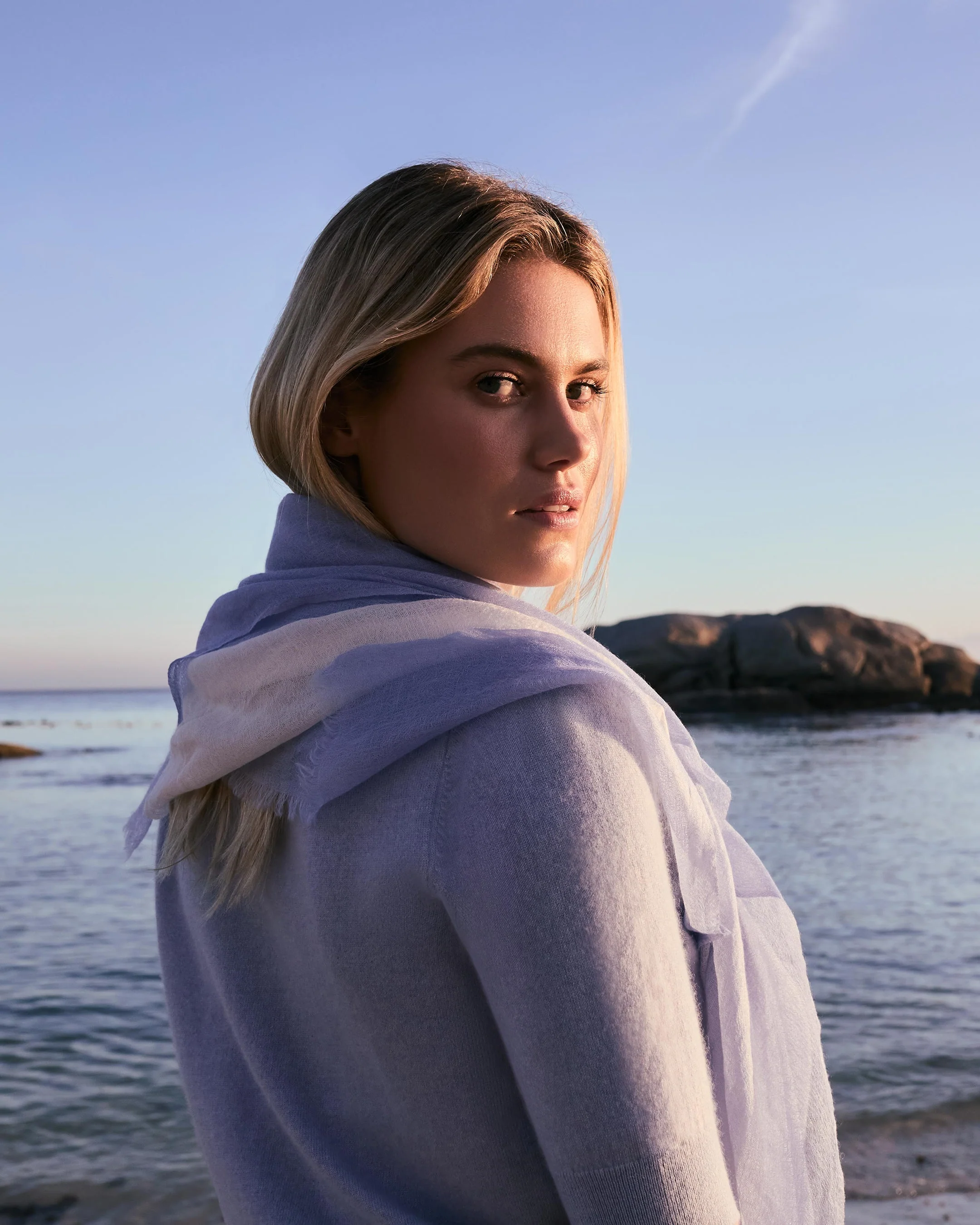 Women's Clara V Neck Cashmere Cardigan Sea Mist Blue - Image 6