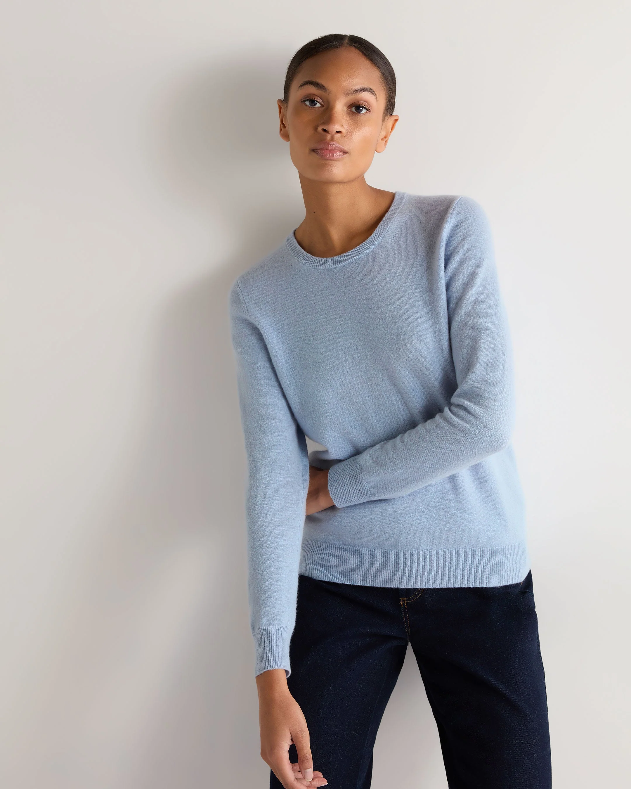 Women's Evie Classic Round Neck Cashmere Sweater Sea Mist Blue