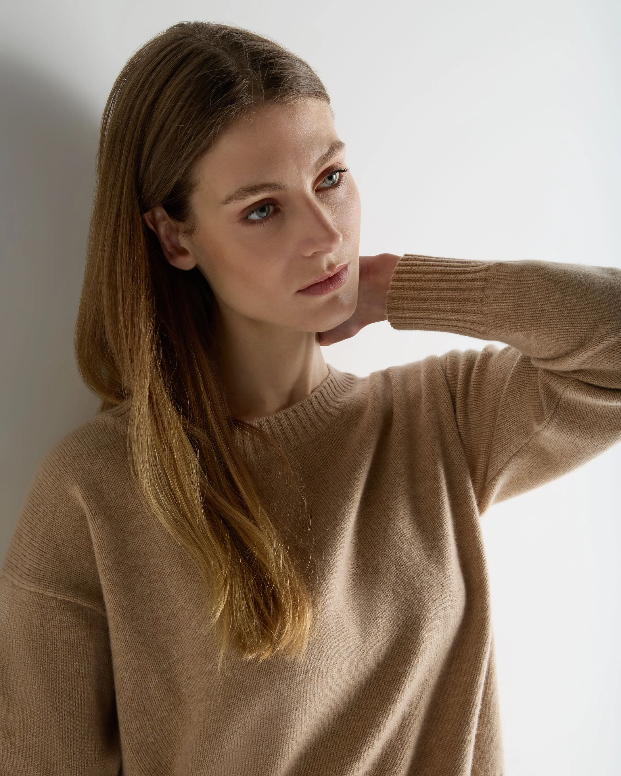Women's Crop Boat Neck Cashmere Sweater Cappuccino Brown - Image 5