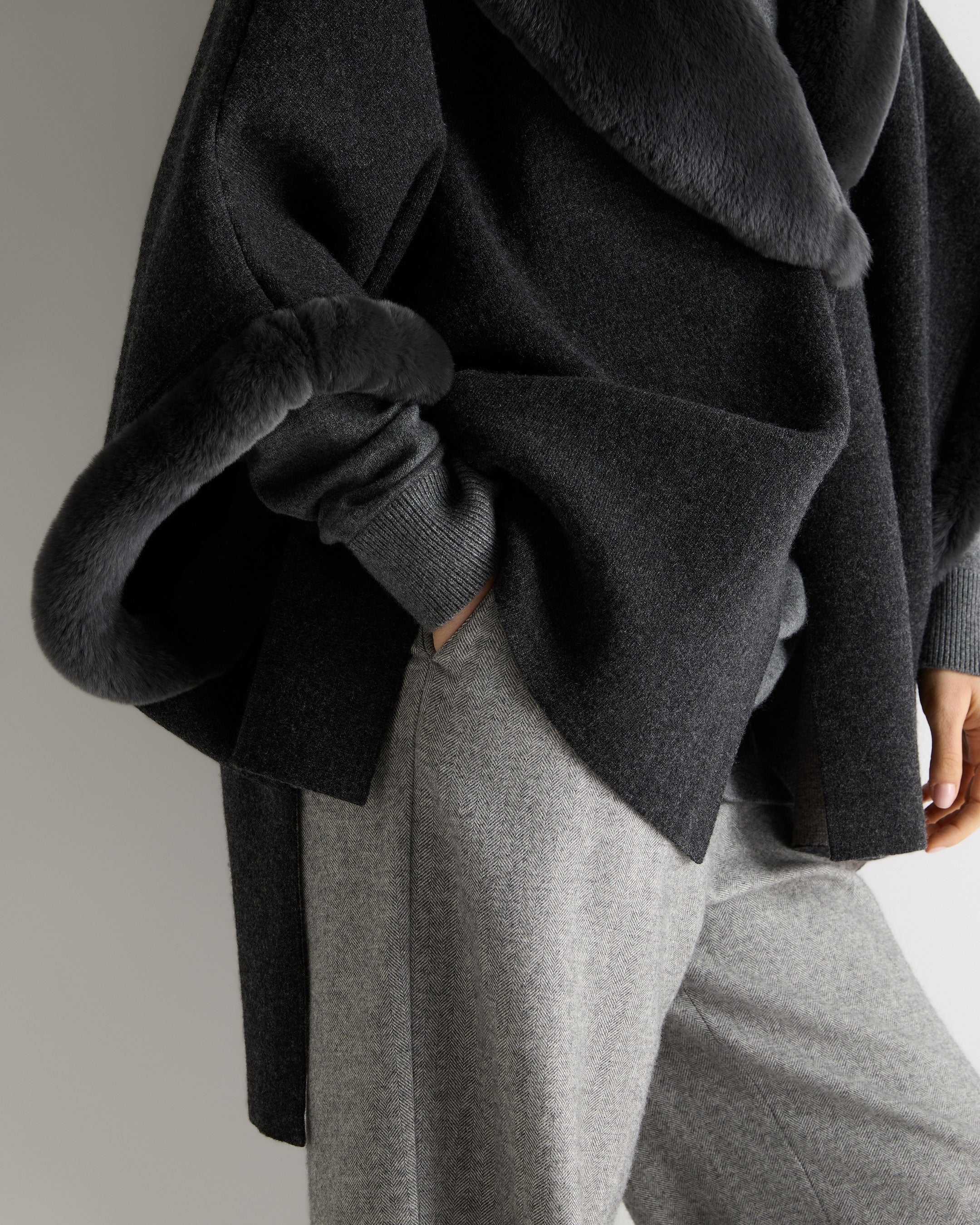 Women's Double Face Fur Cape Dark Graphite Grey - Image 5