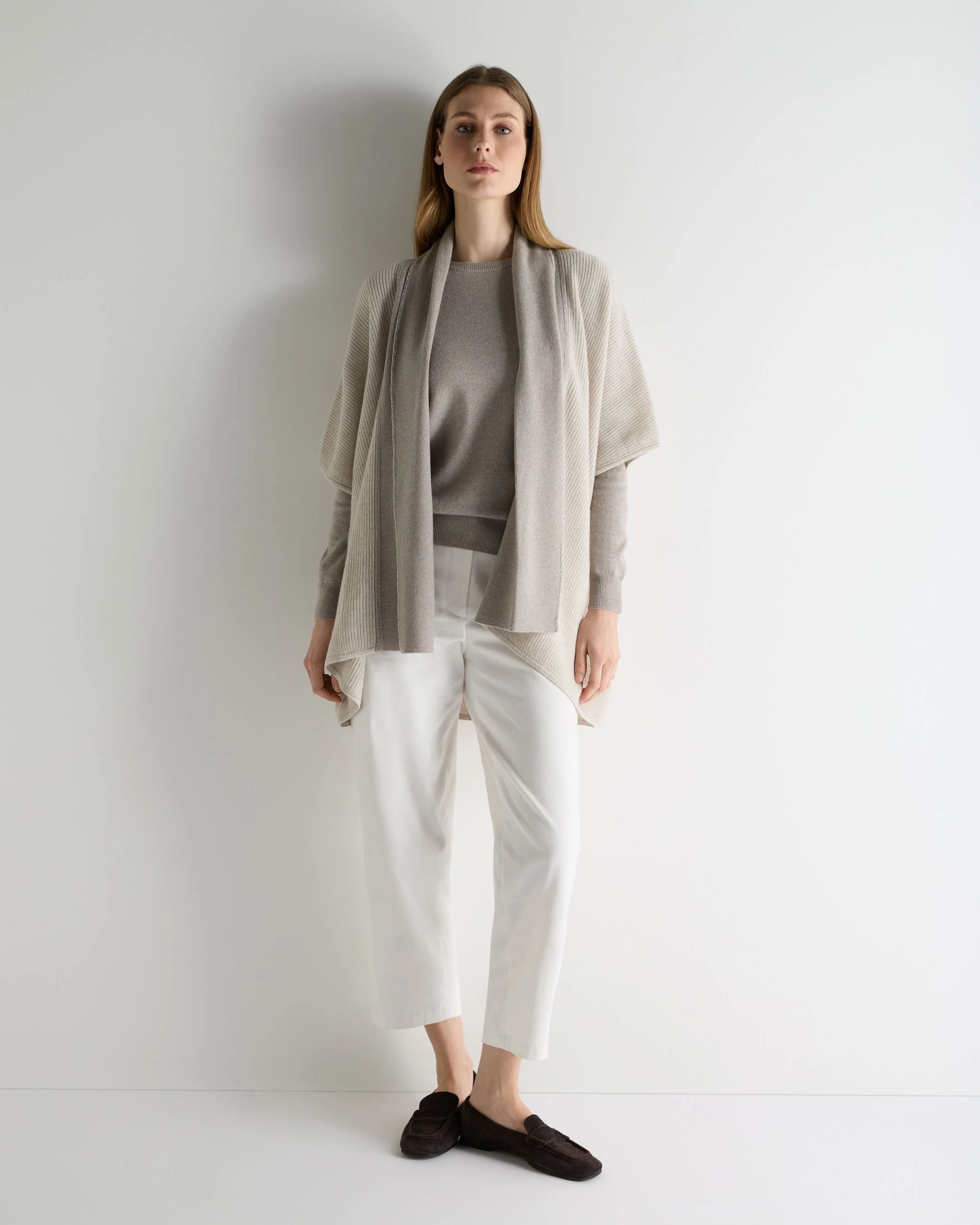 Women's Evie Classic Round Neck Cashmere Sweater Oat Grey - Image 3