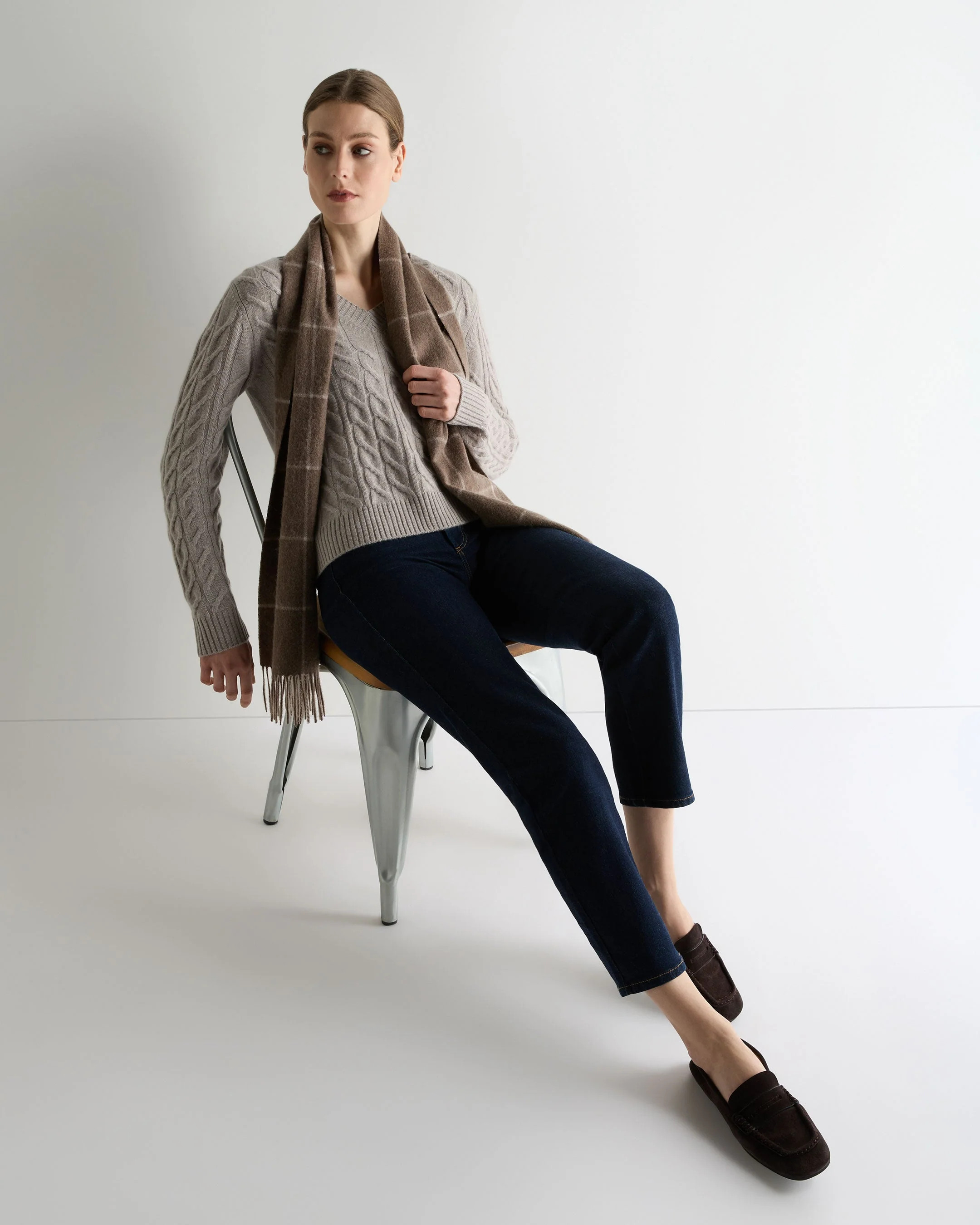 Women's Frankie Cable V Neck Cashmere Sweater Oat Grey - Image 3