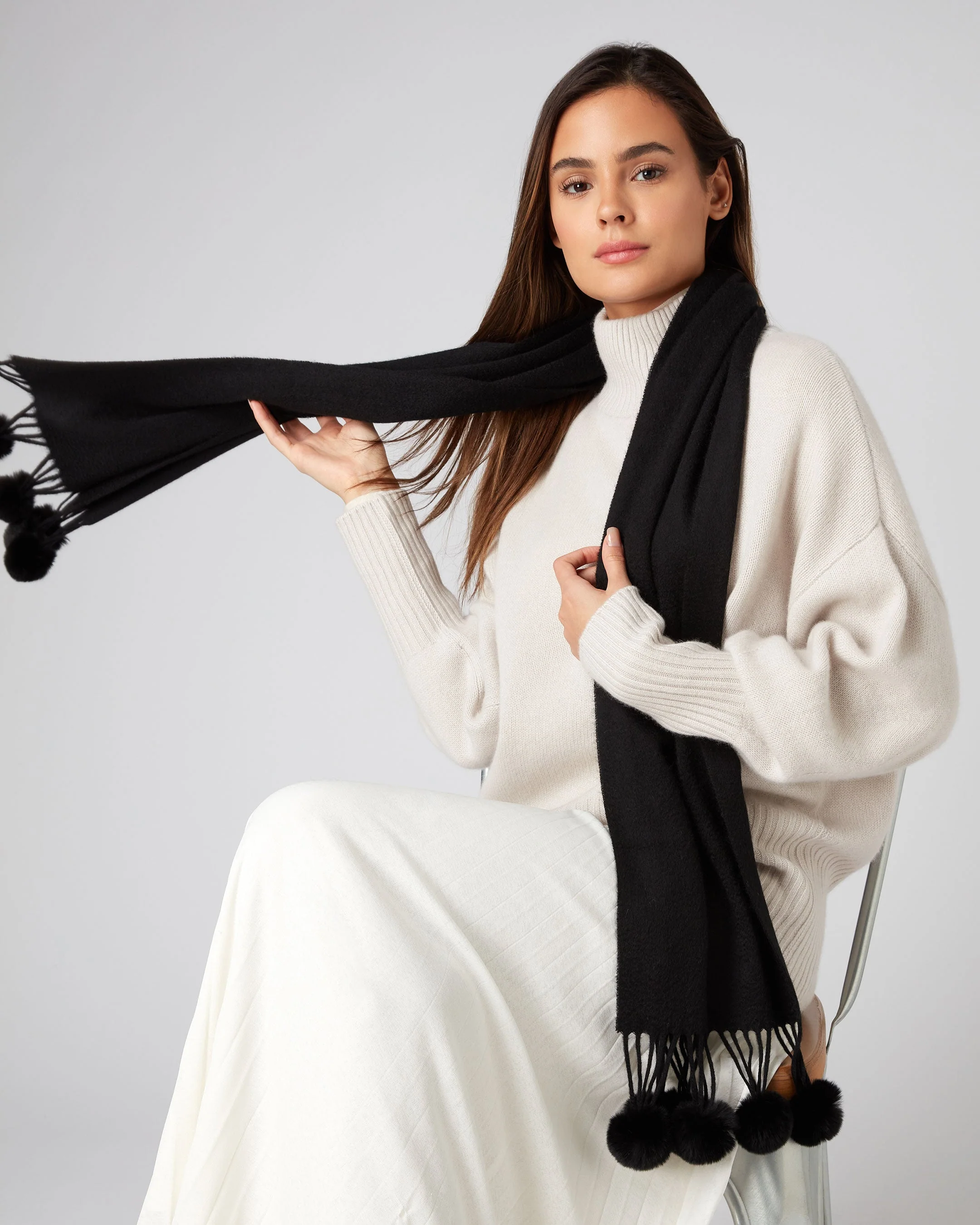Women's Davos Fur Bobble Cashmere Scarf Black - Image 2