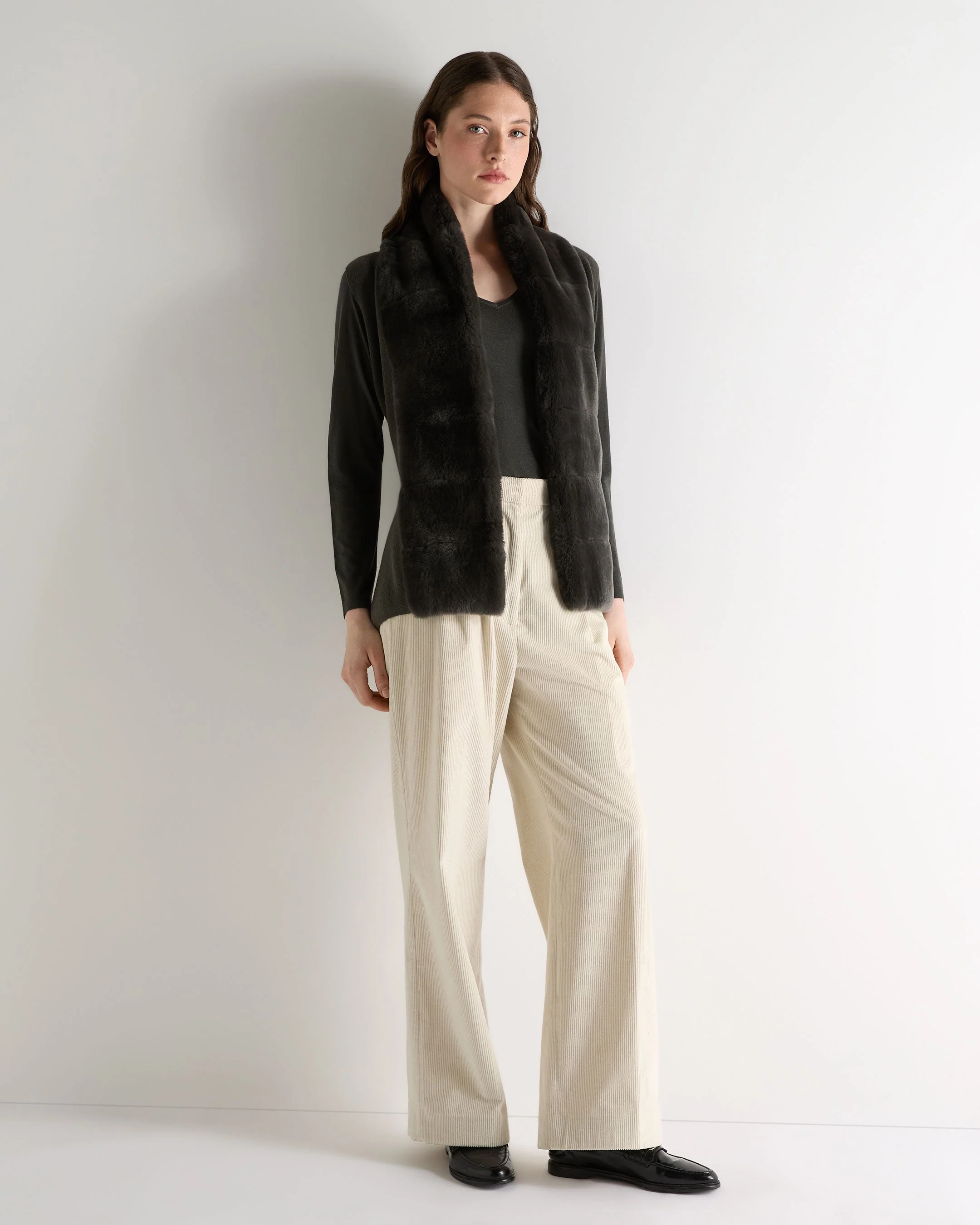 Women's Lola Fur Placket Cashmere Gilet Arabica Khaki Green - Image 3