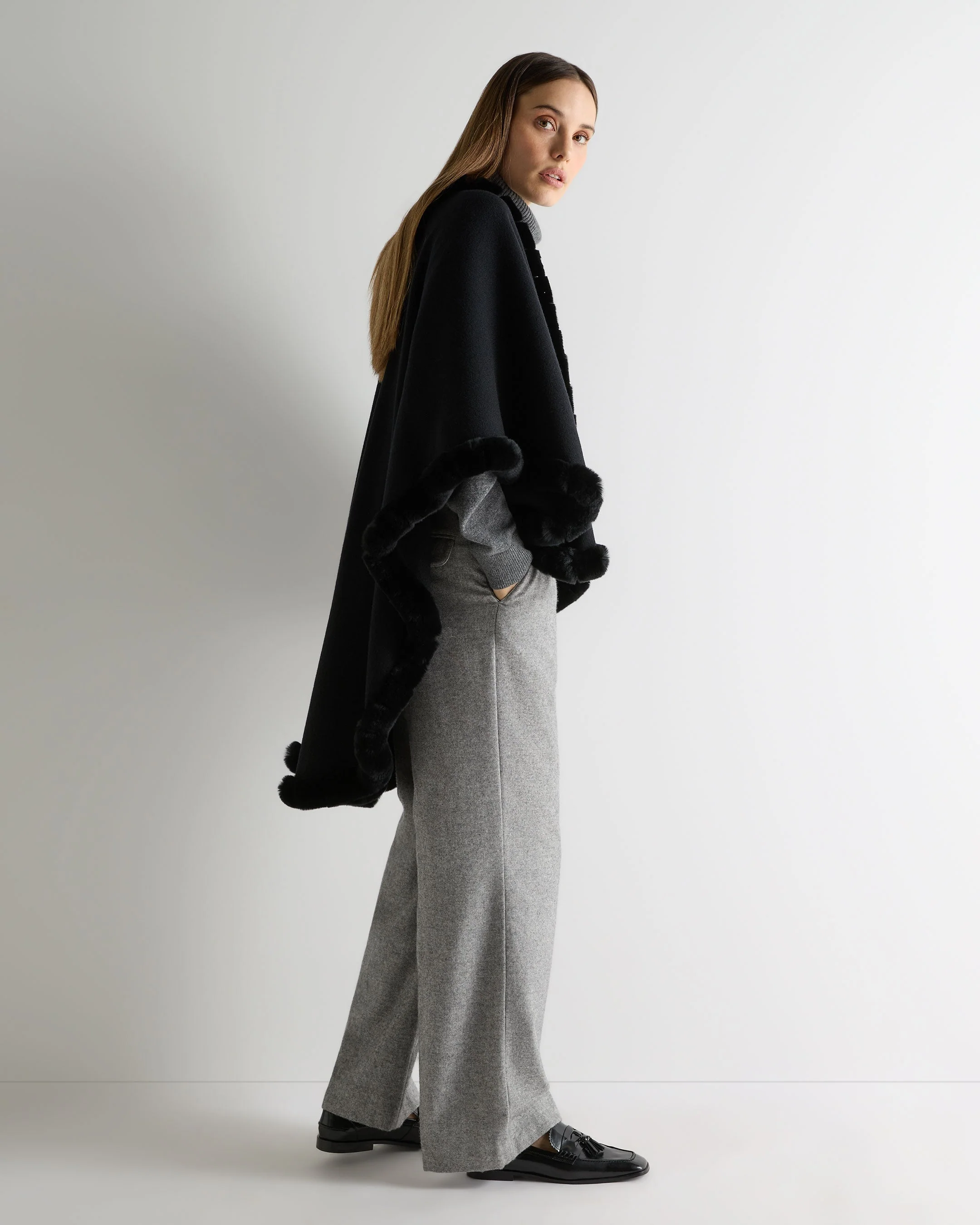 Women's Ayla Fur Trim Cashmere Cape Black - Image 3