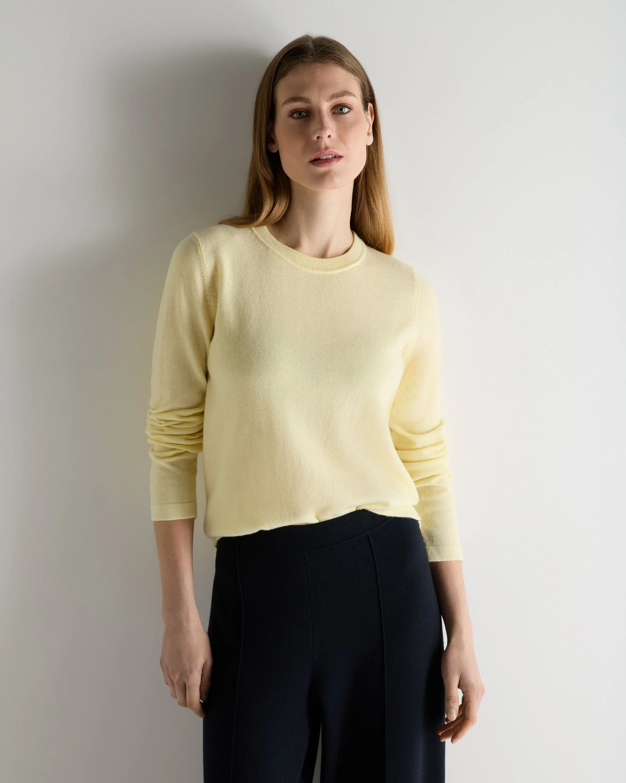 Women's Hallie Round Neck Cashmere Sweater Butter Yellow