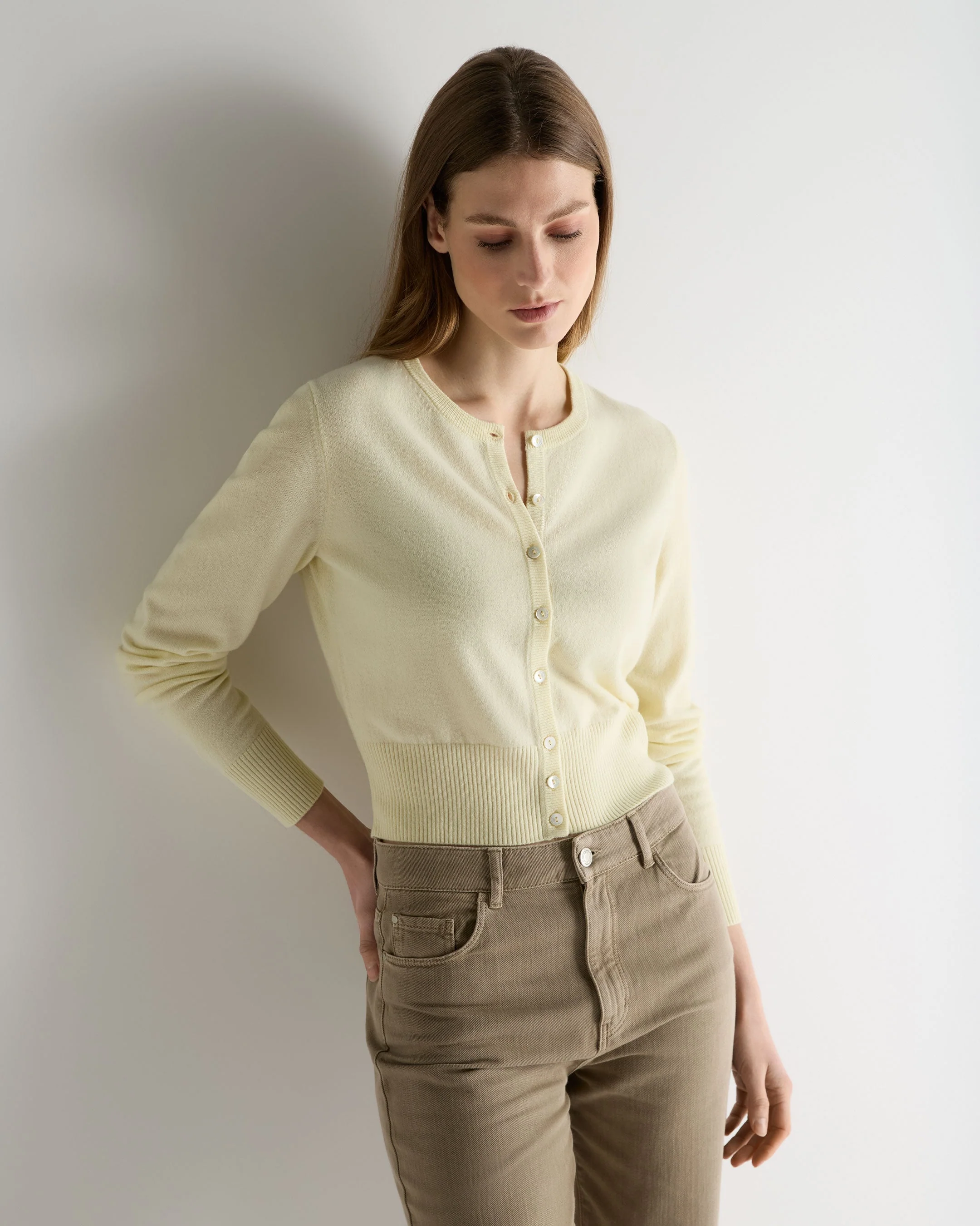 Women's Ivy Cropped Cashmere Cardigan Butter Yellow