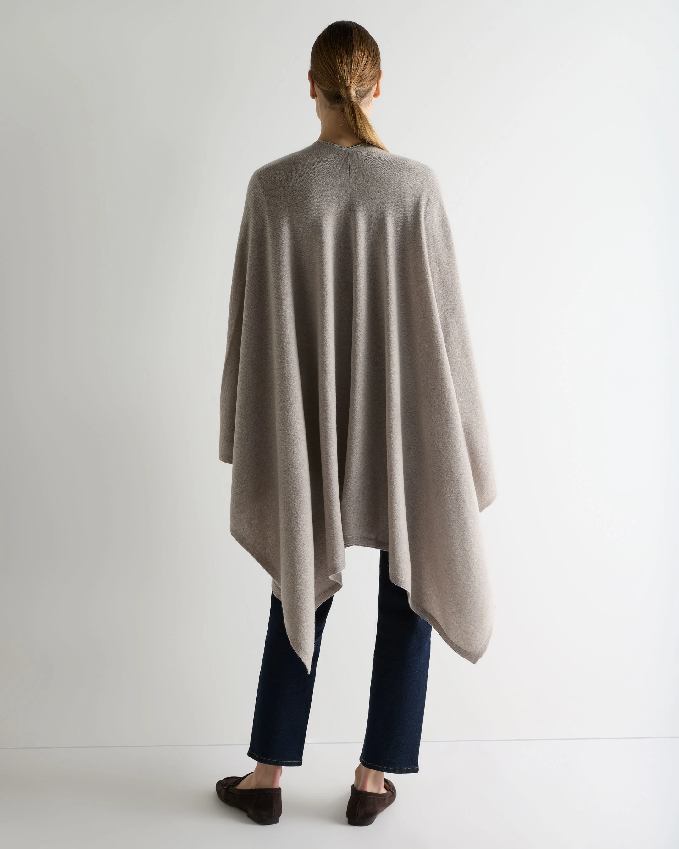 Women's Lily Metal Trim Lightweight Cashmere Cape Oat Grey - Image 4