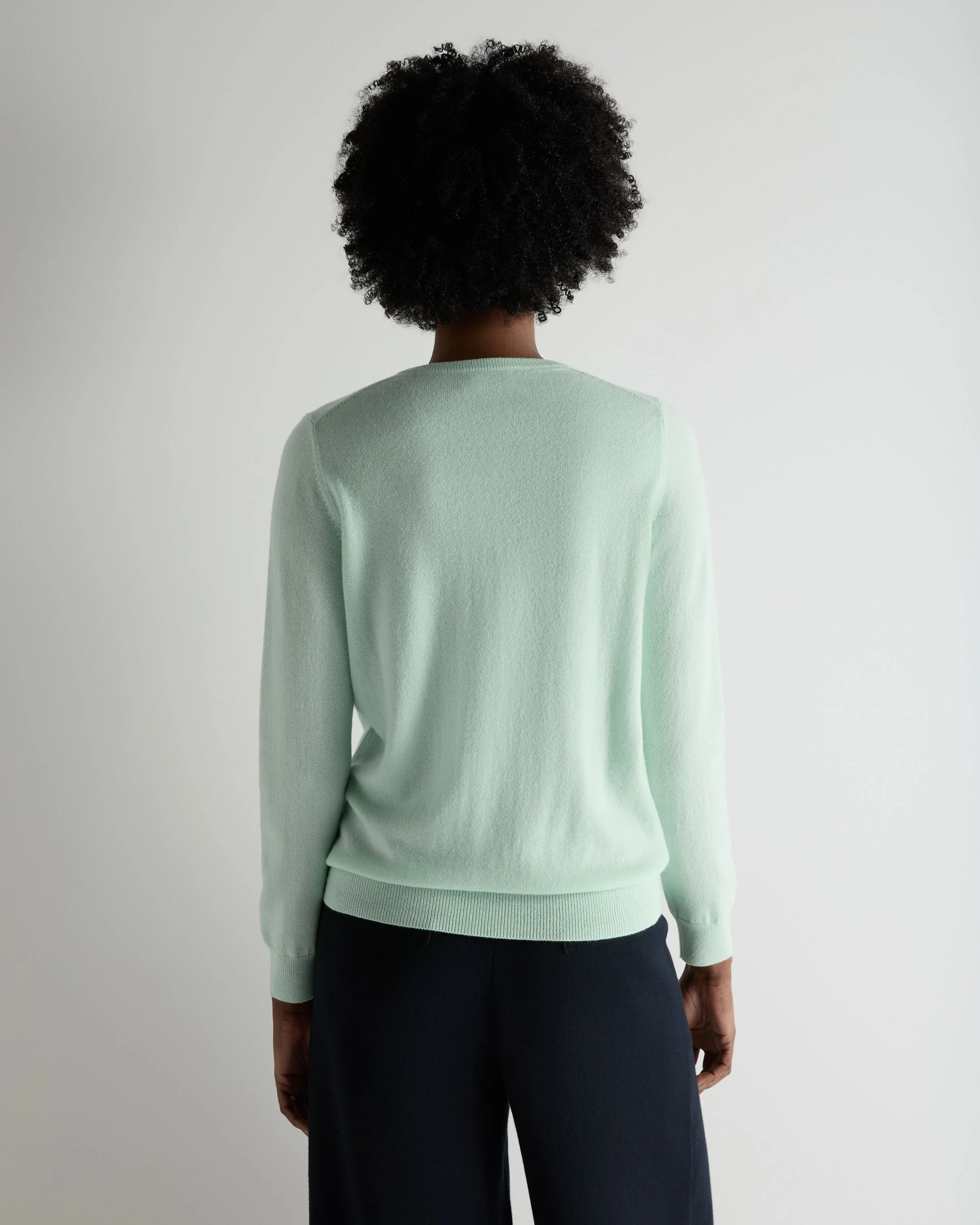 Women's Olivia Round Neck Cashmere Cardigan Mint Green - Image 4