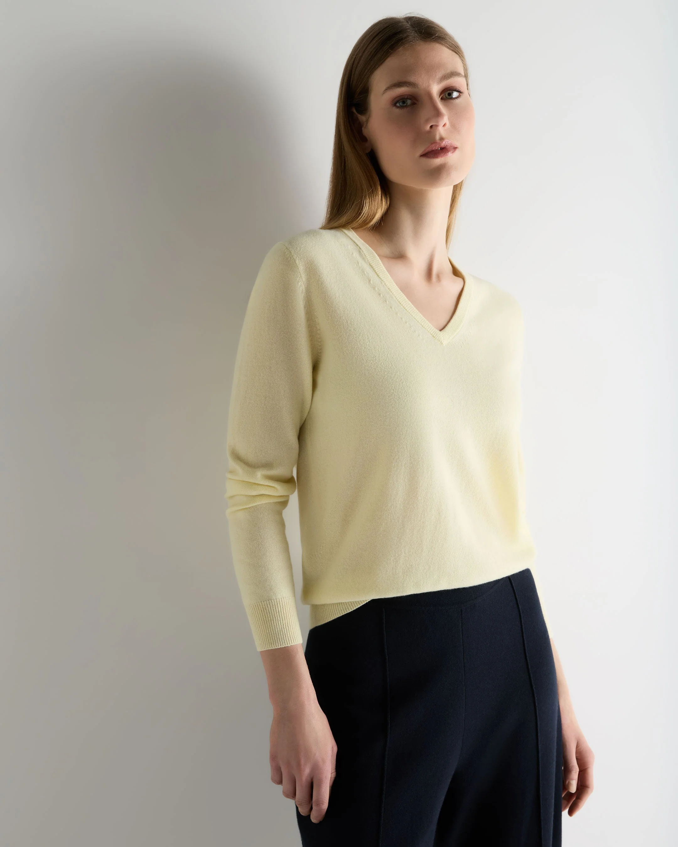 Women's Phoebe V Neck Cashmere Sweater Butter Yellow