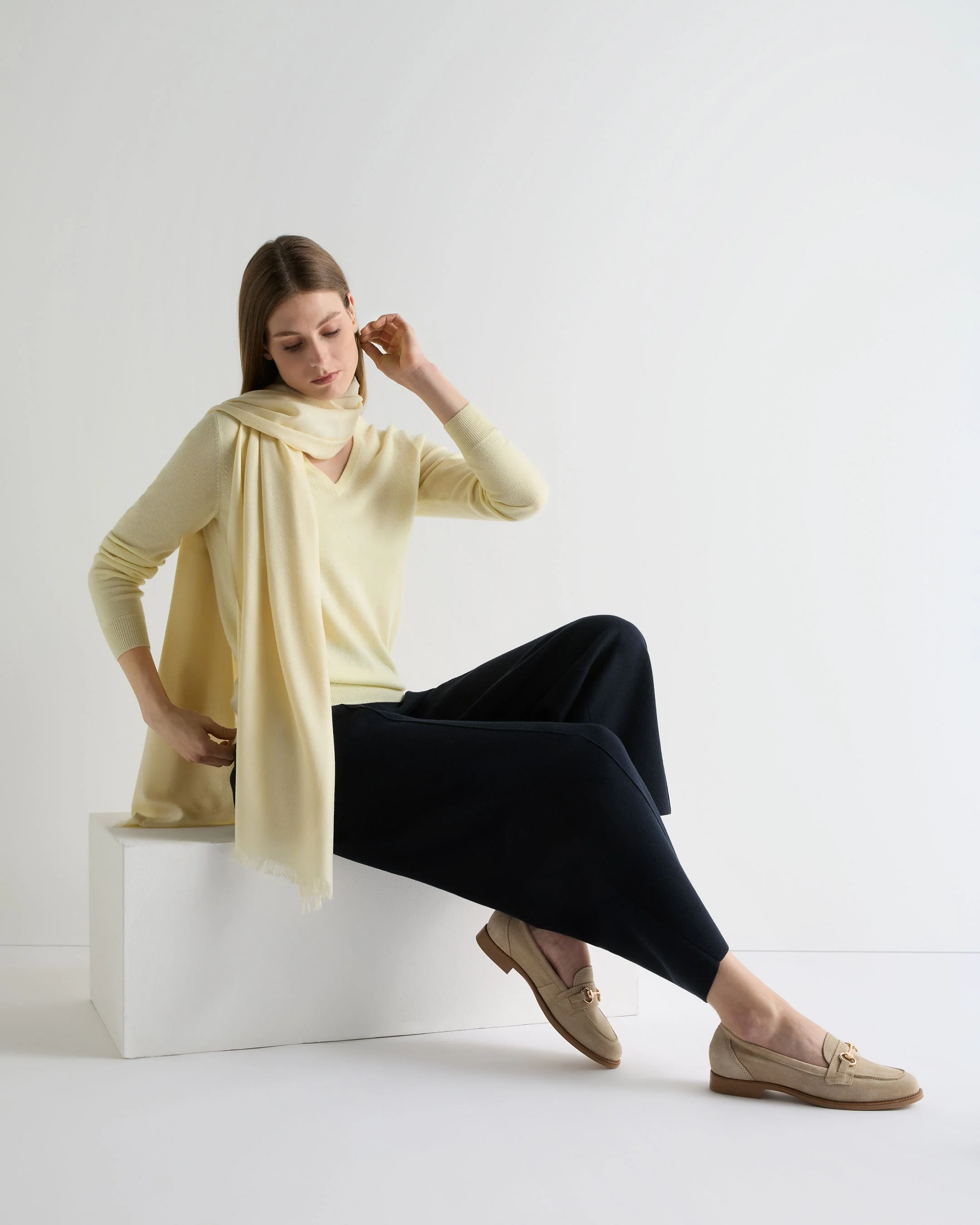 Women's Phoebe V Neck Cashmere Sweater Butter Yellow - Image 3