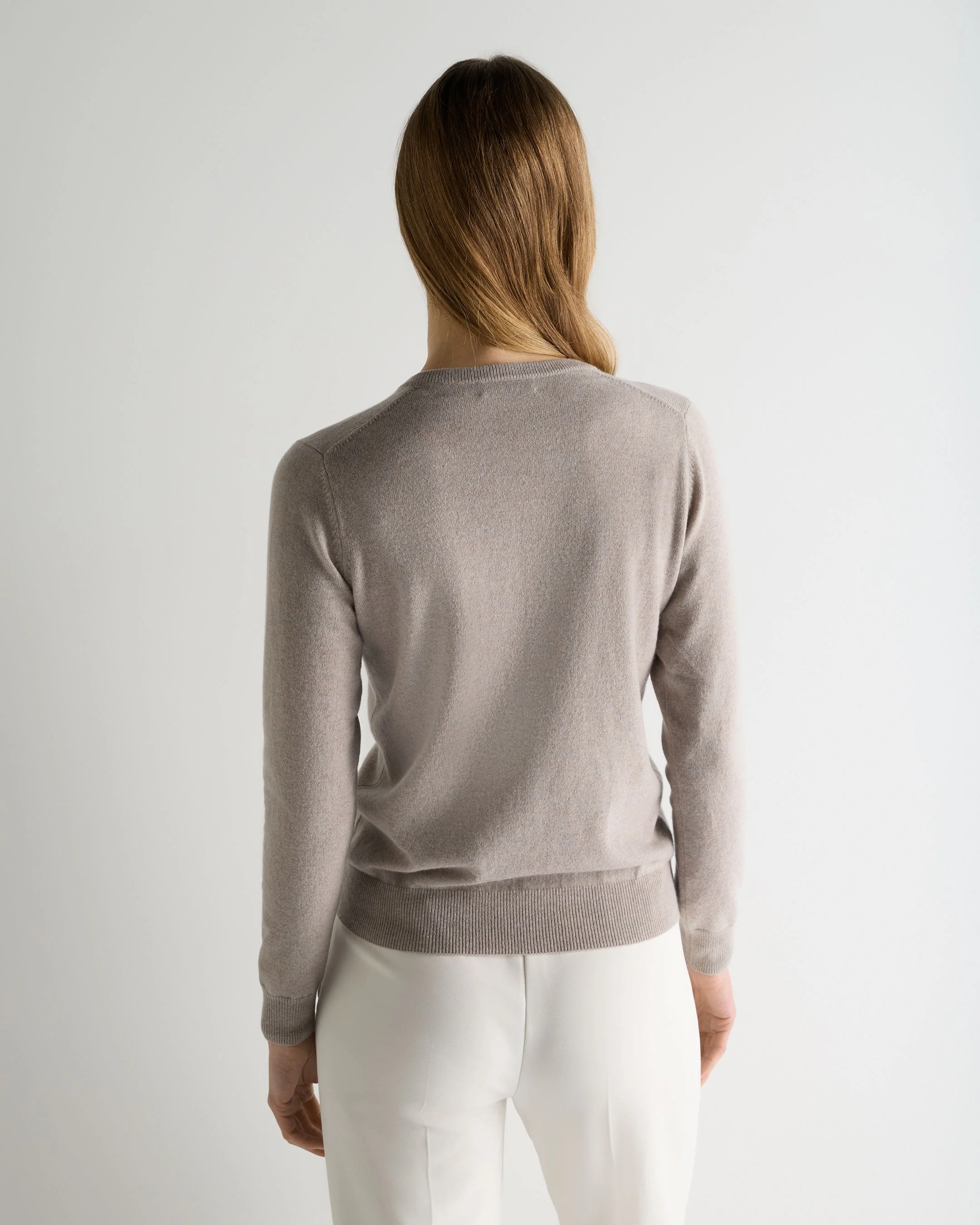 Women's Phoebe V Neck Cashmere Sweater Oat Grey - Image 4