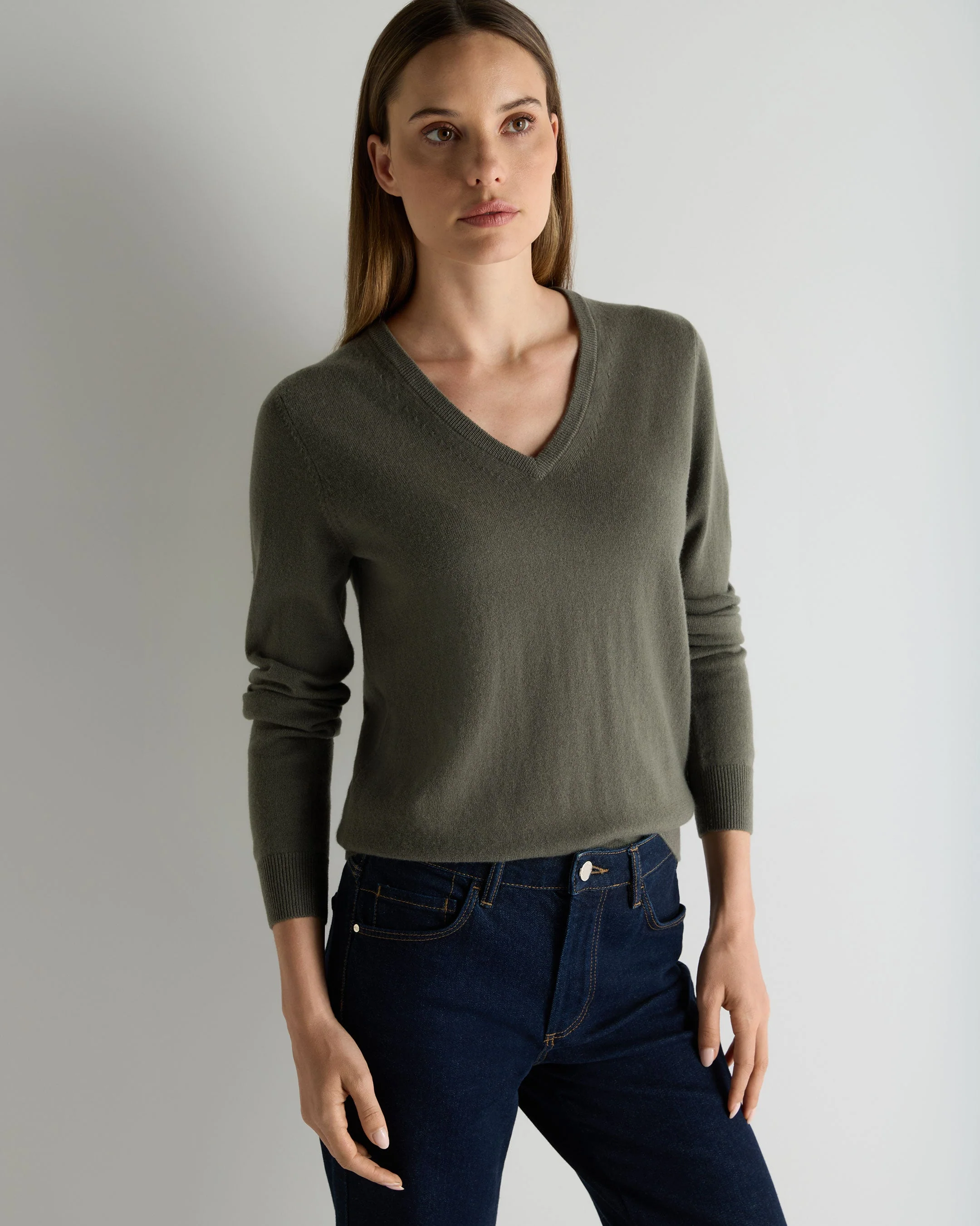 Women's Phoebe V Neck Cashmere Sweater Olive Green