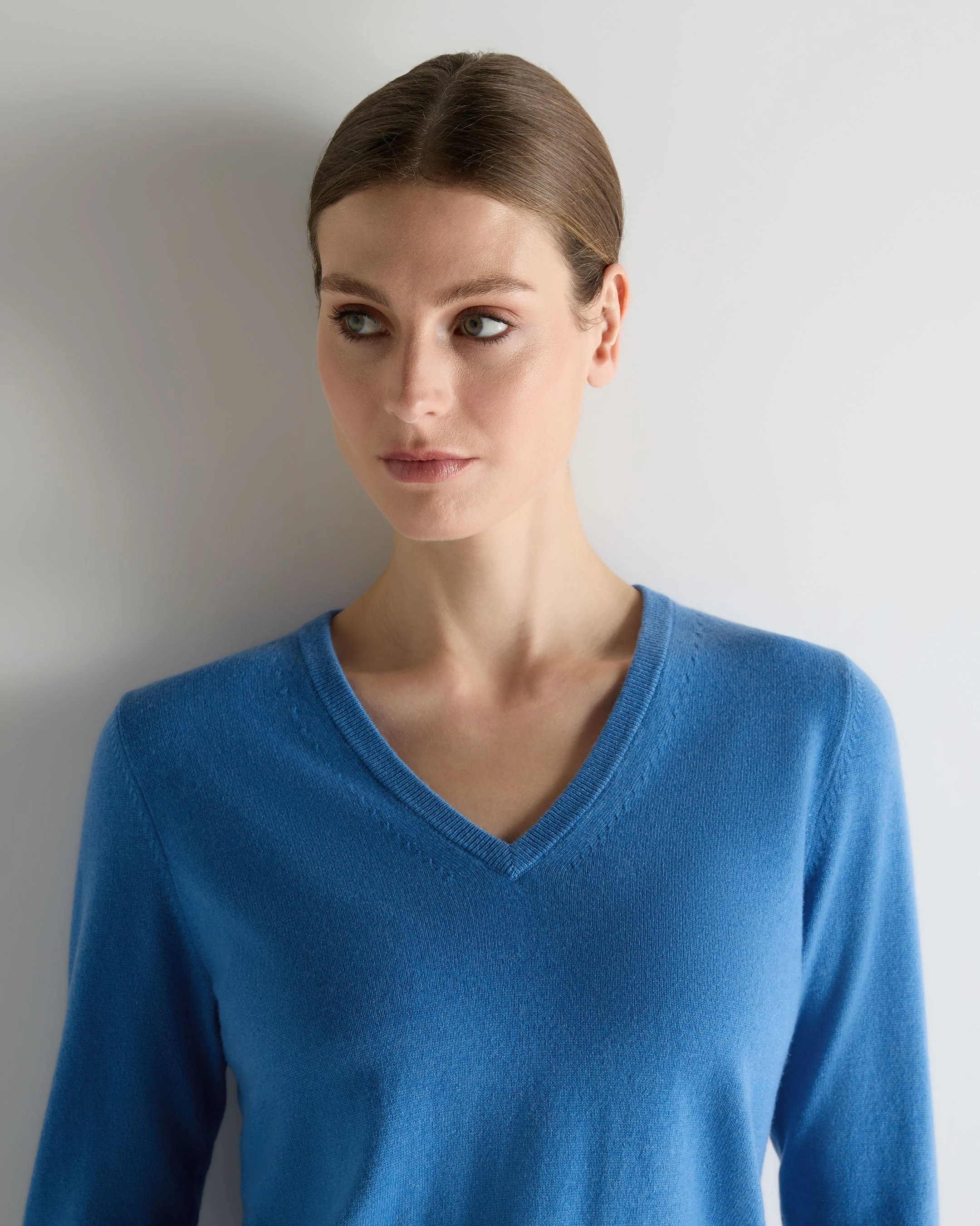 Women's Phoebe V Neck Cashmere Sweater Sunshine Blue - Image 5
