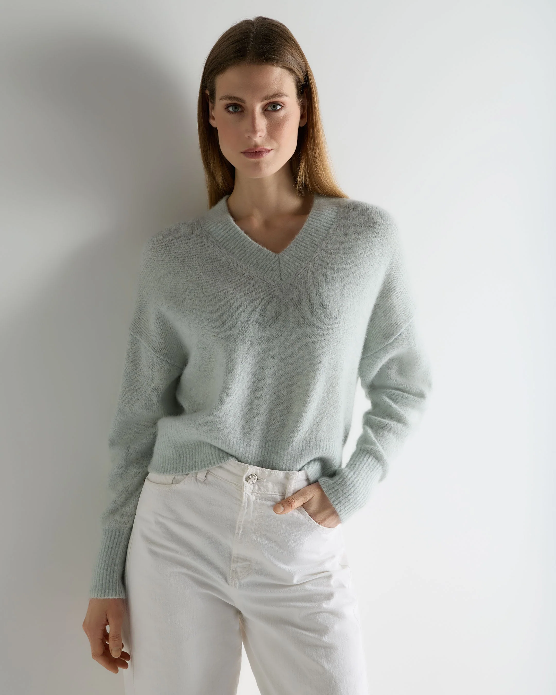 Women's Plush V Neck Cashmere Sweater Mint Green