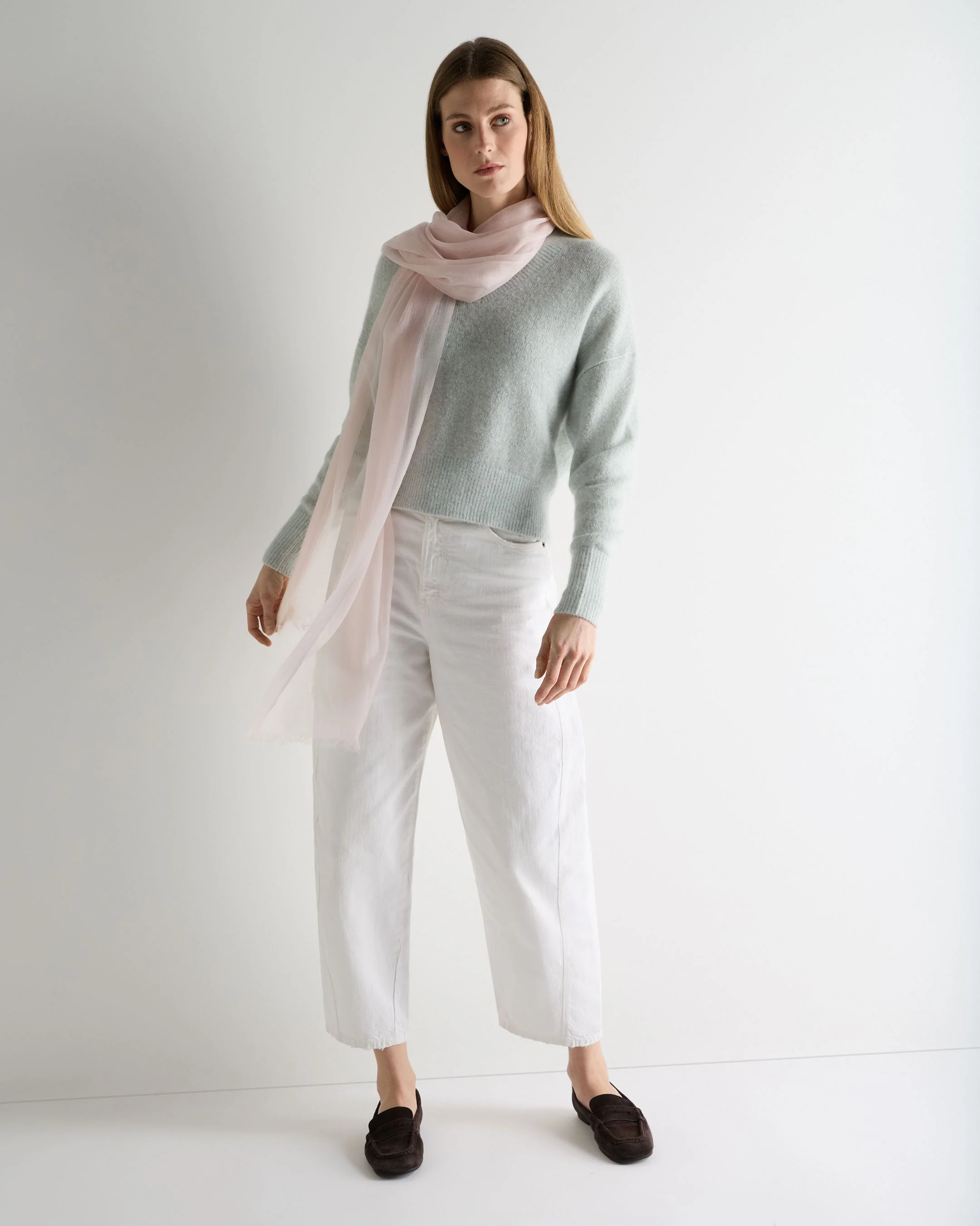 Women's Plush V Neck Cashmere Sweater Mint Green - Image 3