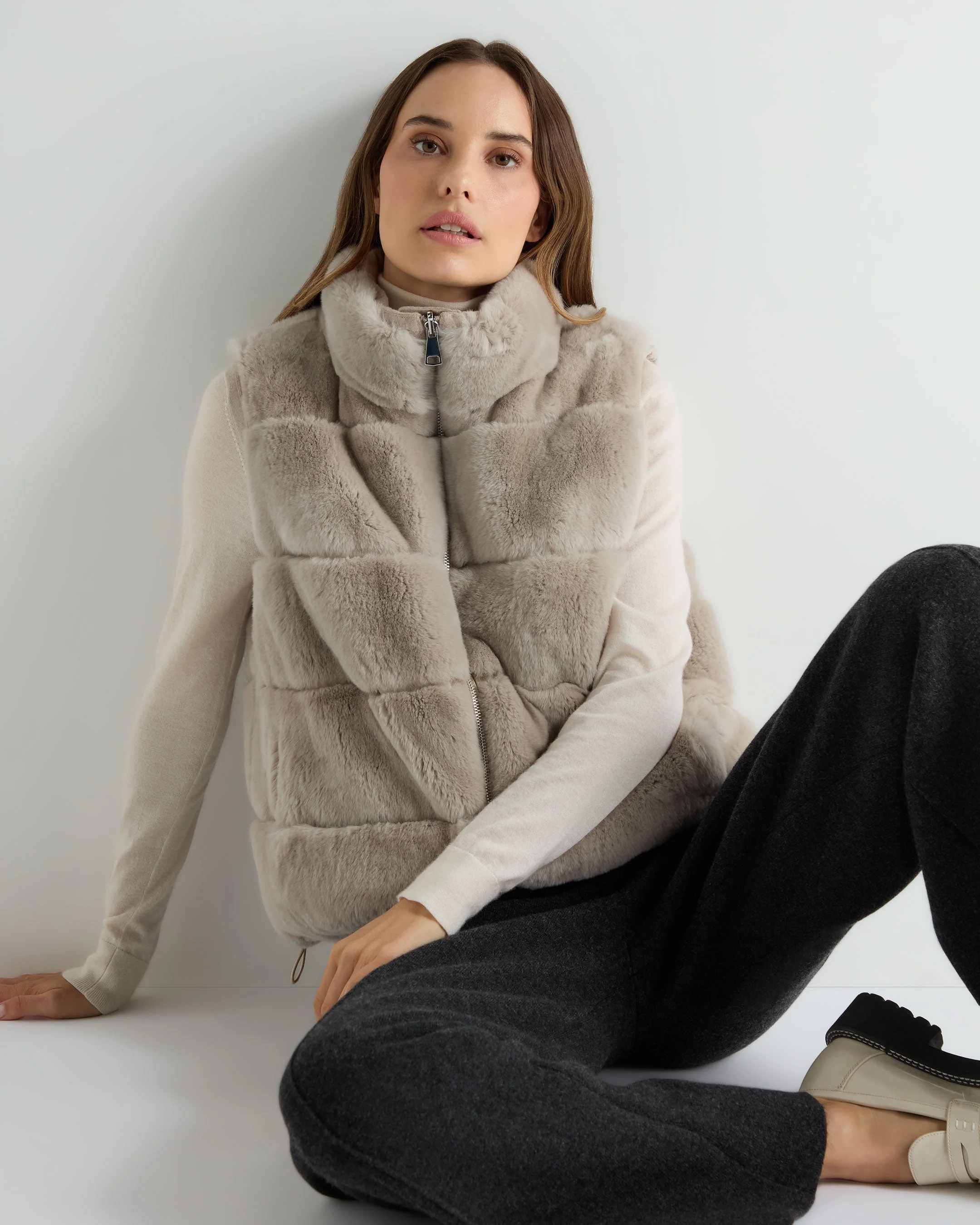 Women's Reversible Rex Gilet Beige Brown - Image 5