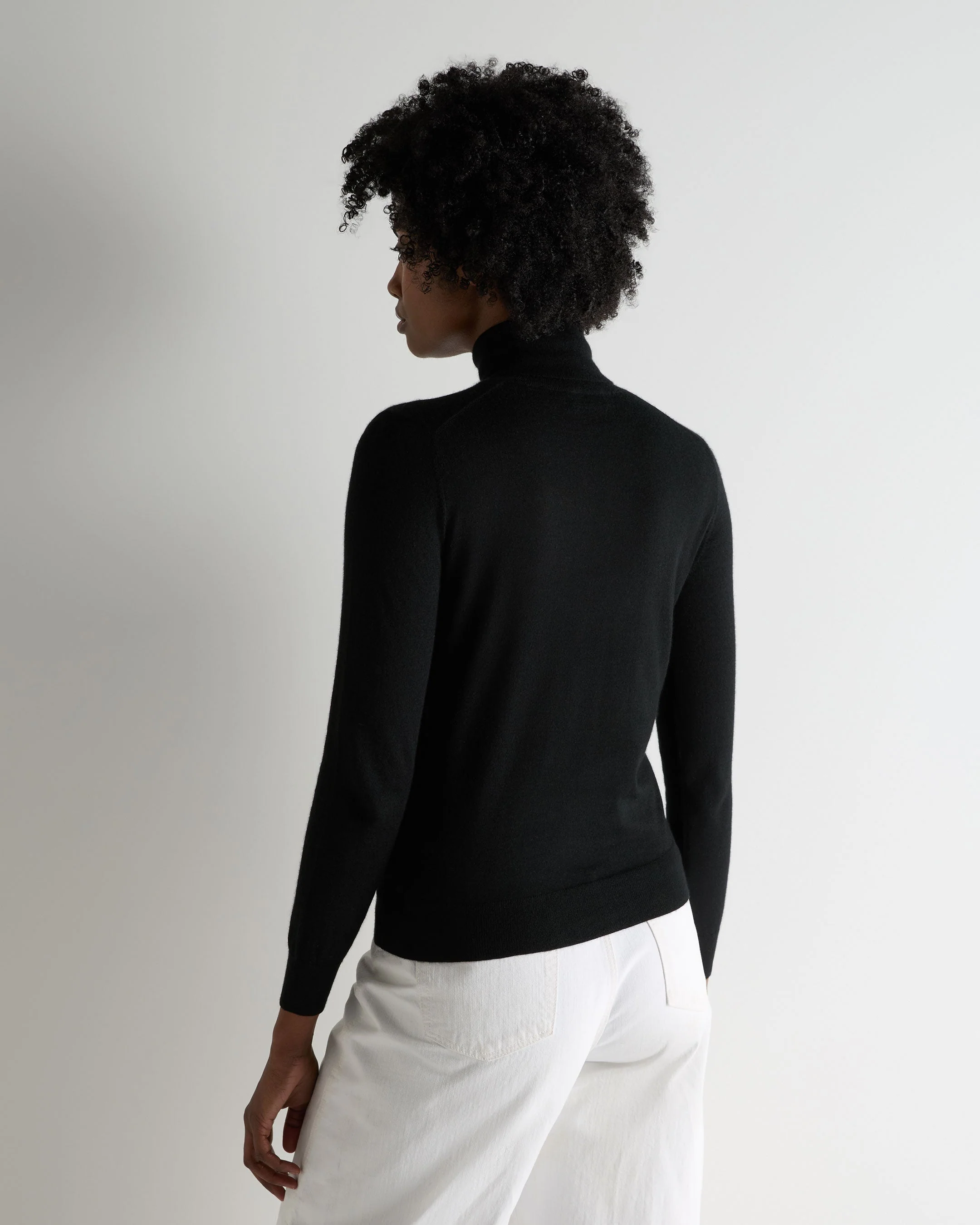 Women's Margot Superfine Cashmere Turtle Neck Sweater Black - Image 4